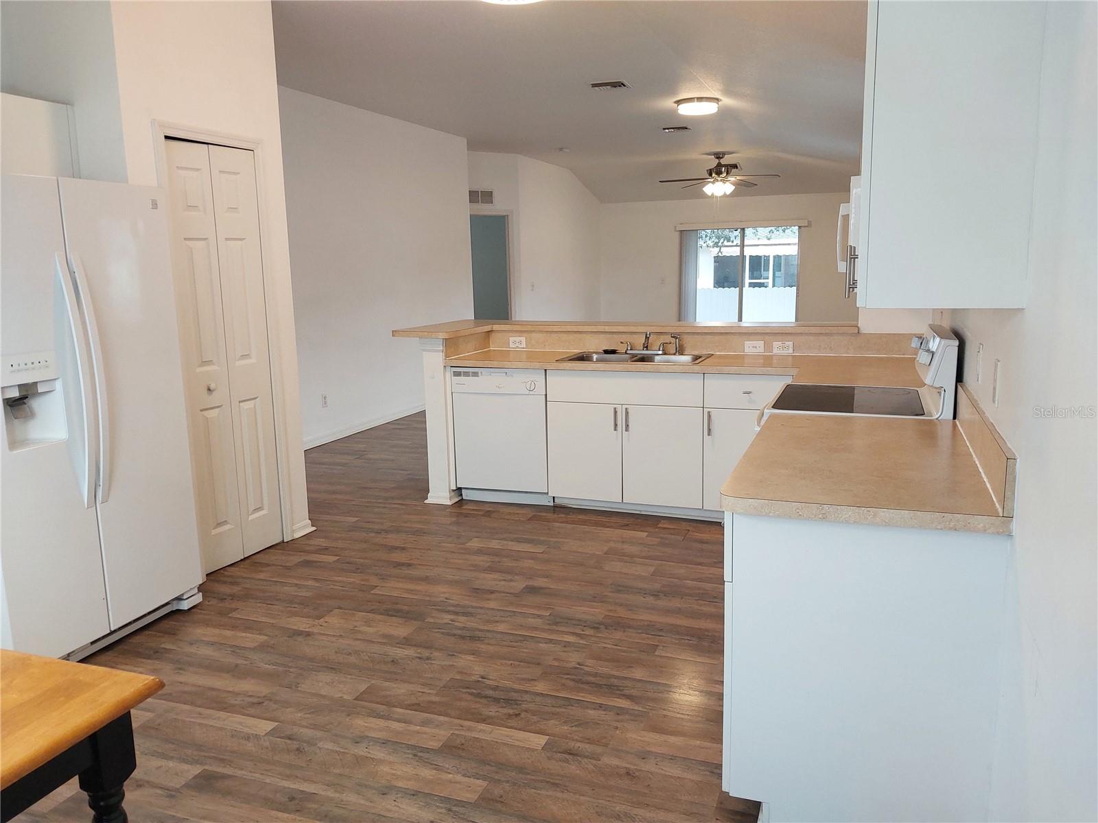 557 Windermere Dr Property Photo 5
