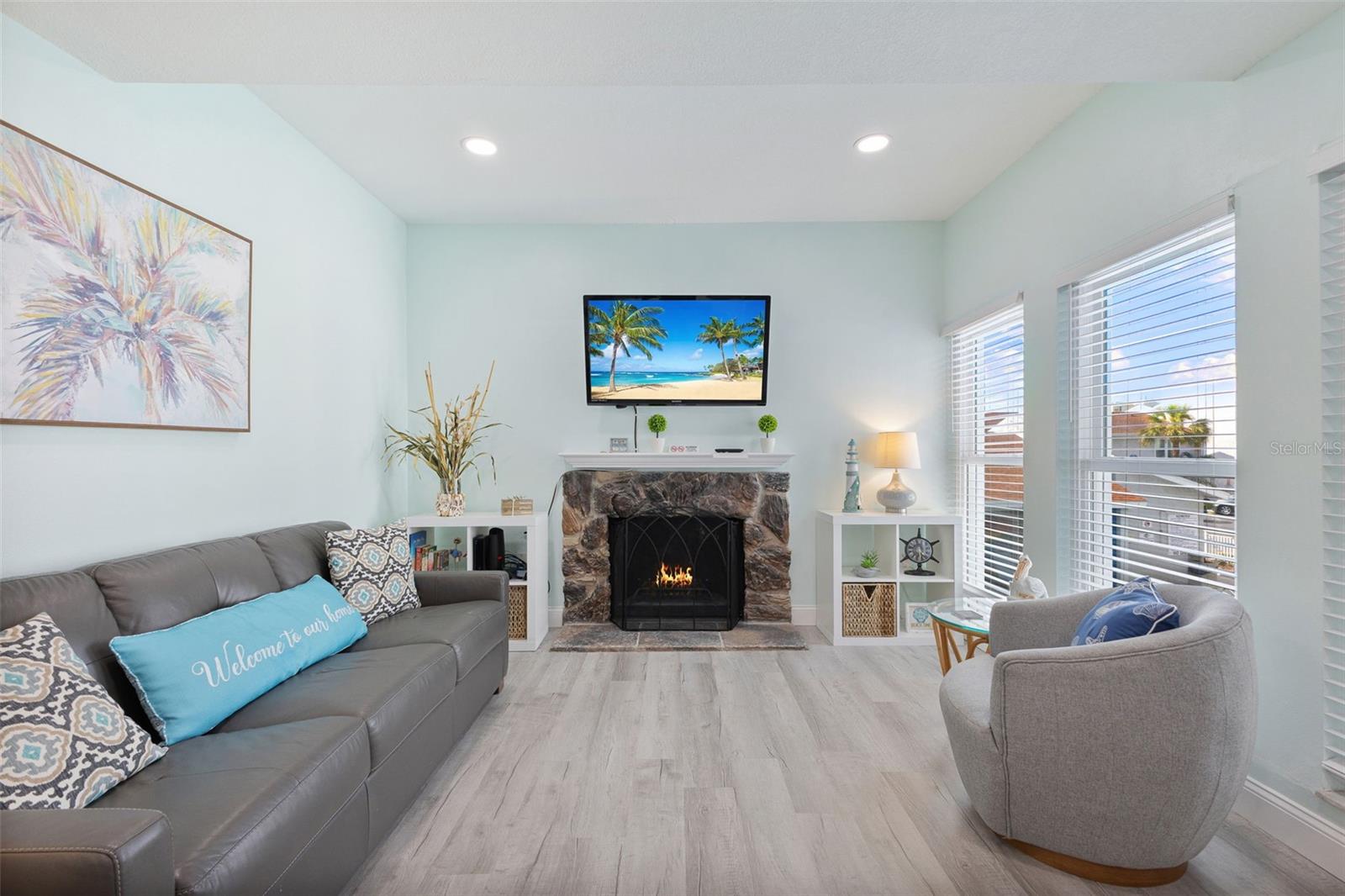 337 Rex Pl #g Property Photo 4