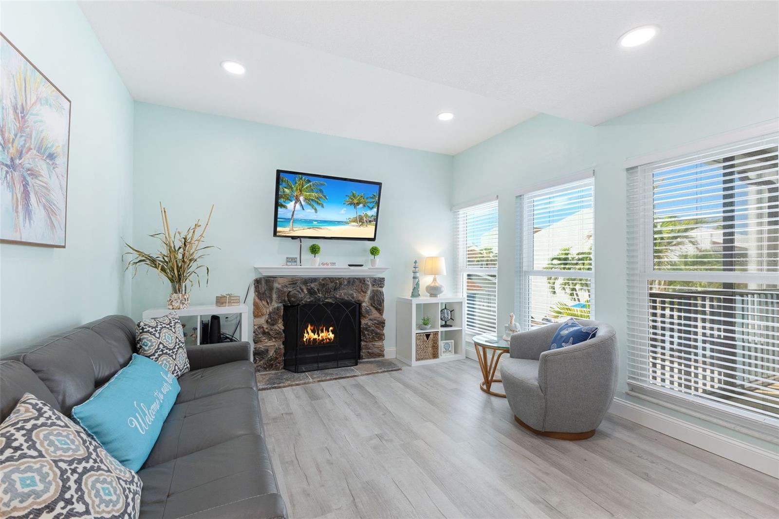 337 Rex Pl #g Property Photo 5