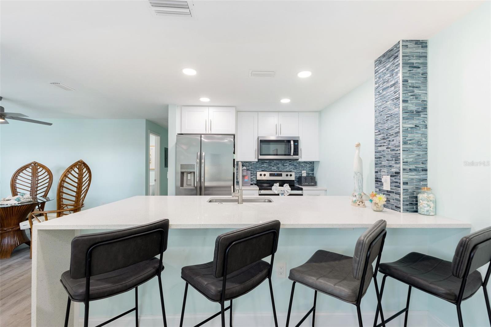 337 Rex Pl #g Property Photo 9