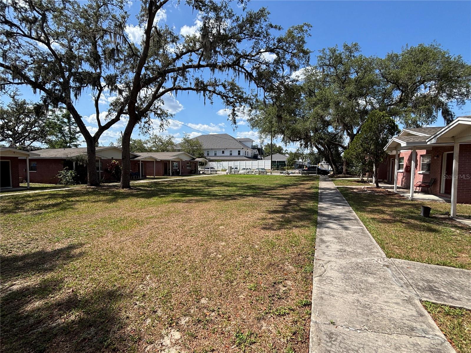 5901 E Gibson Ave Property Photo 5