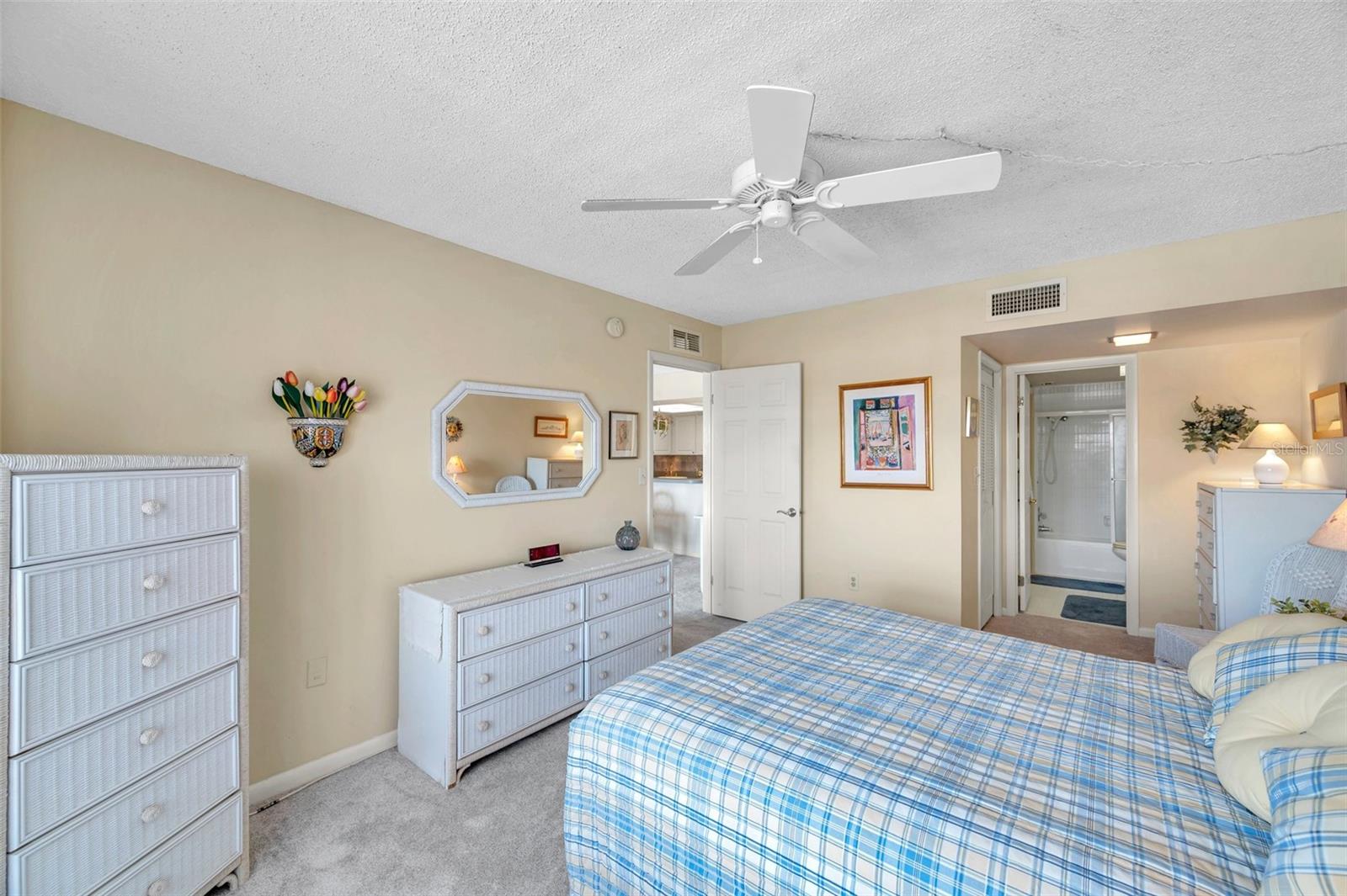 4900 Brittany Dr S #805 Property Photo 19