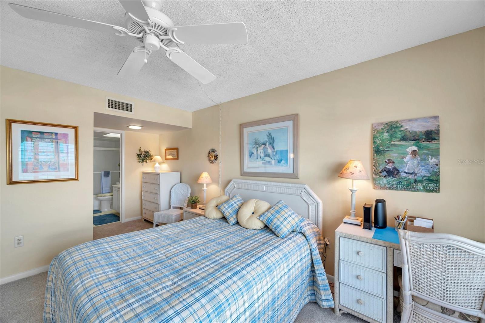 4900 Brittany Dr S #805 Property Photo 20