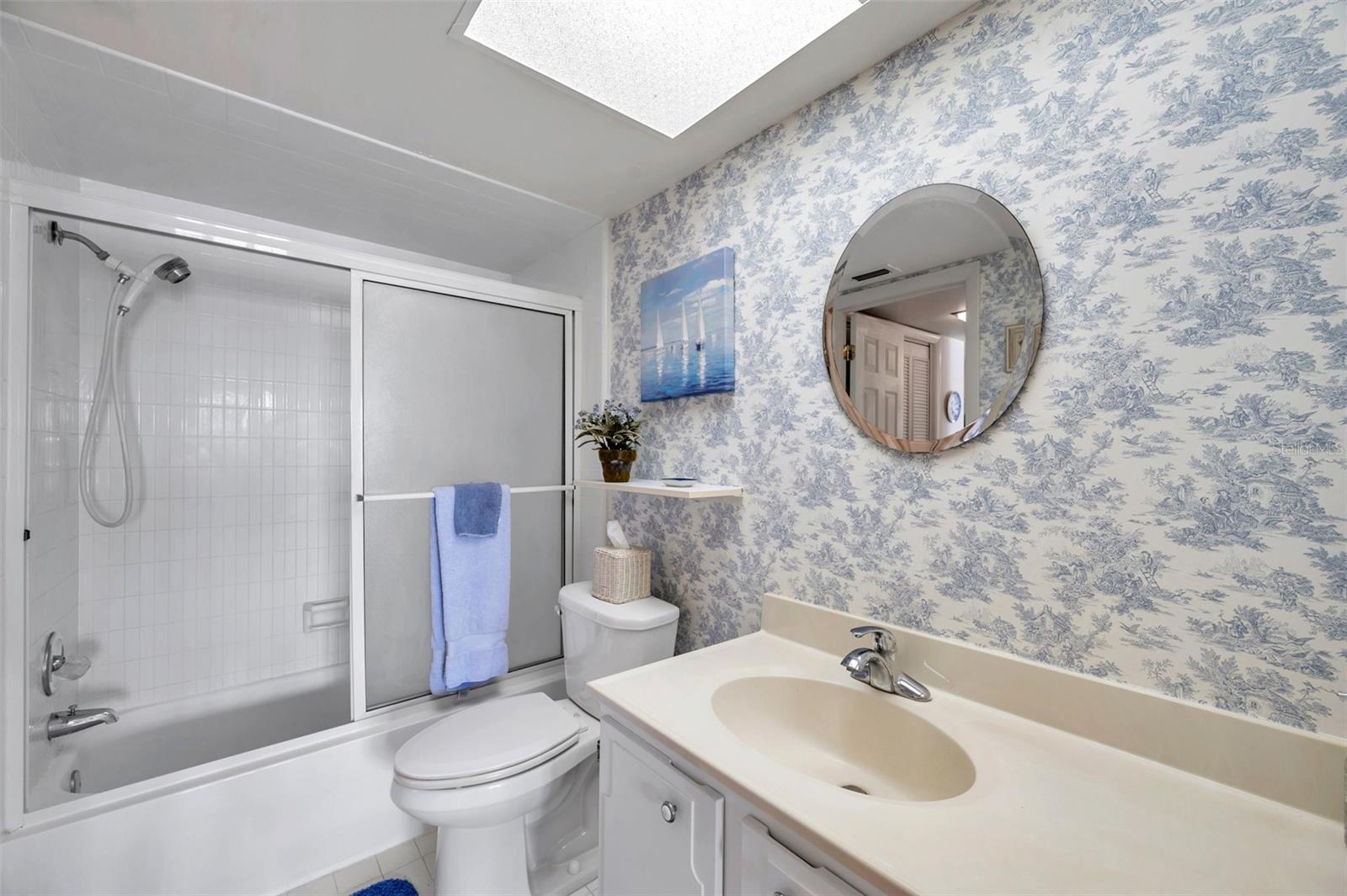 4900 Brittany Dr S #805 Property Photo 22