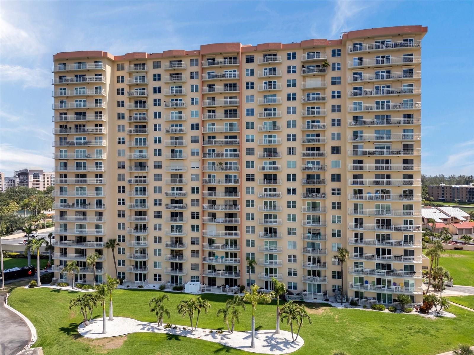 4900 Brittany Dr S #805 Property Photo 27