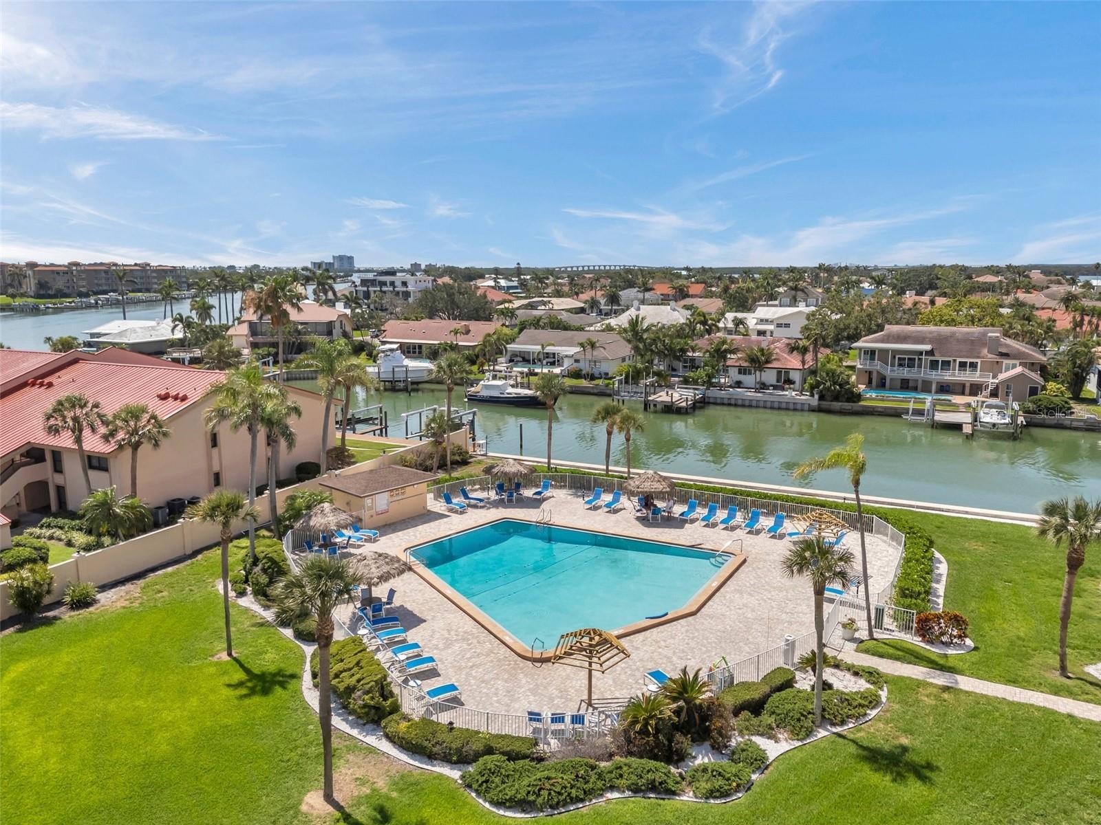 4900 Brittany Dr S #805 Property Photo 30