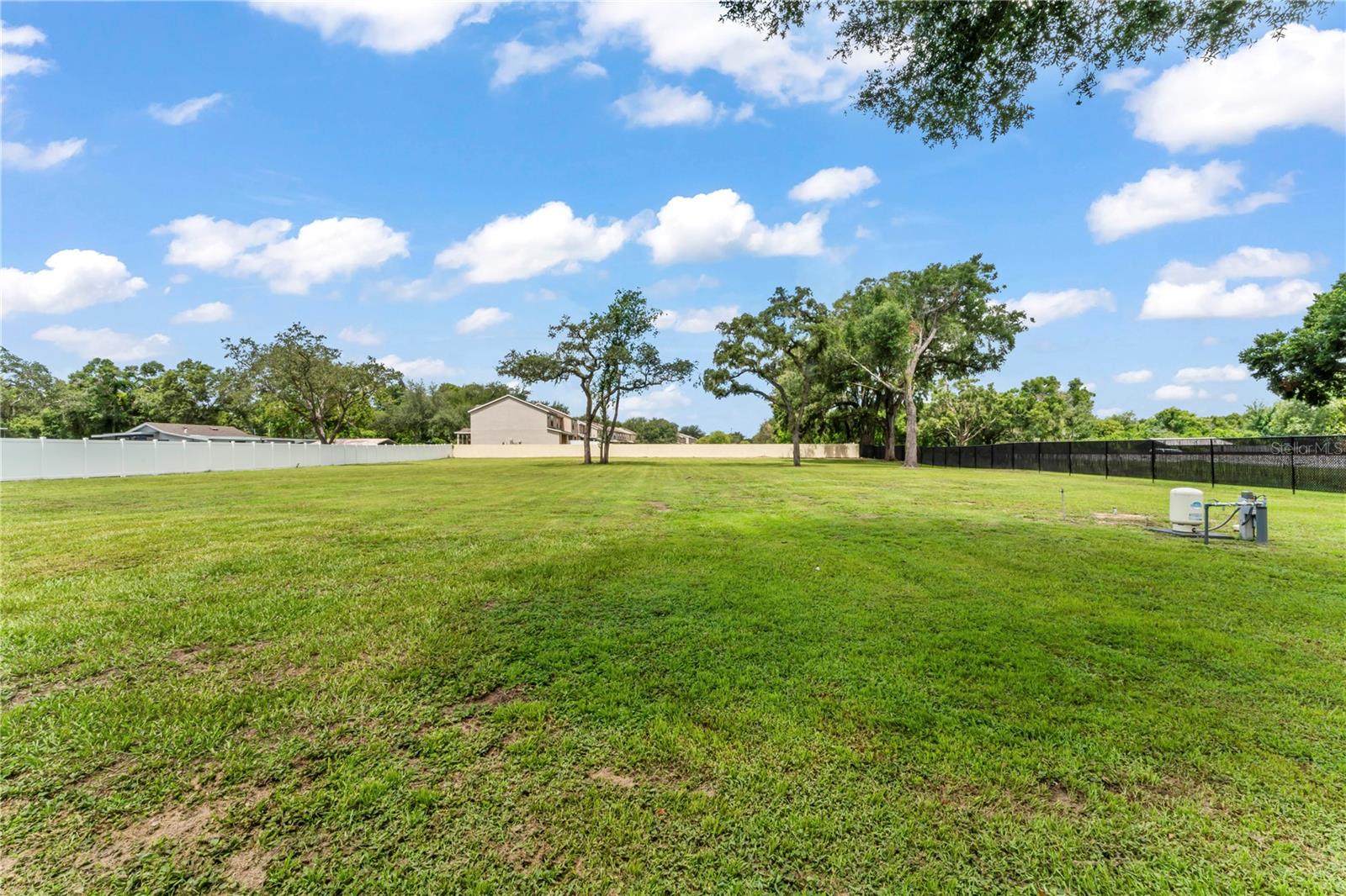 514 Limona Rd Property Photo 4