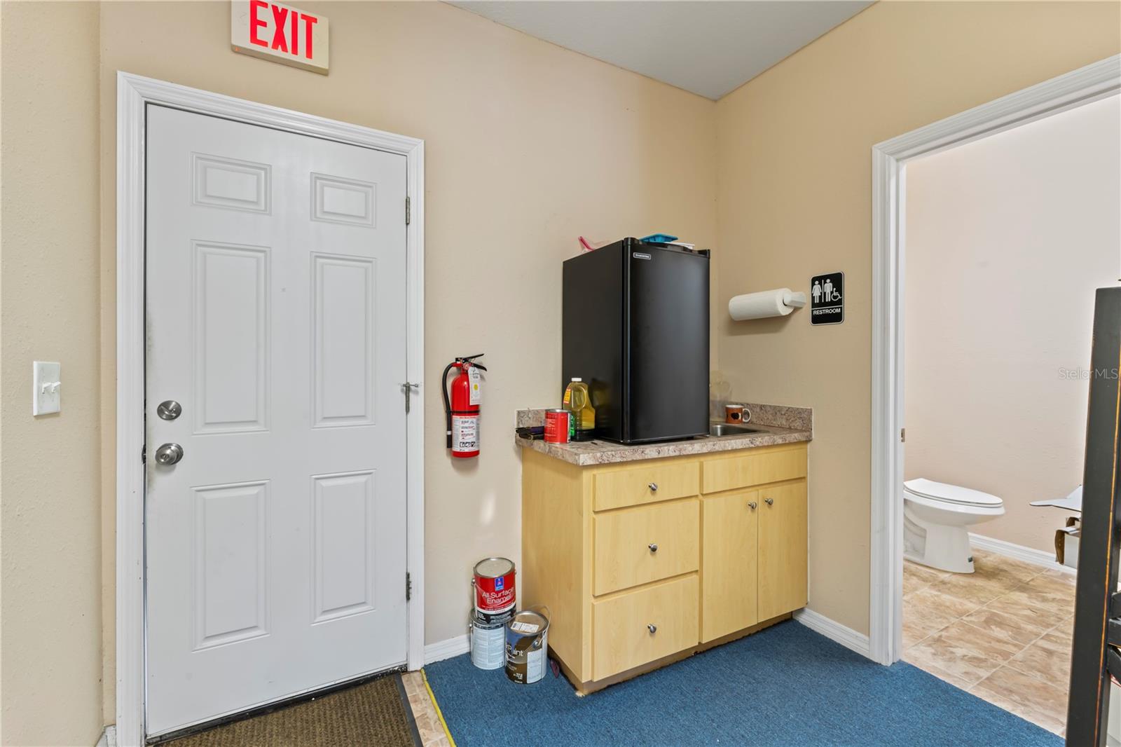 514 Limona Rd Property Photo 12