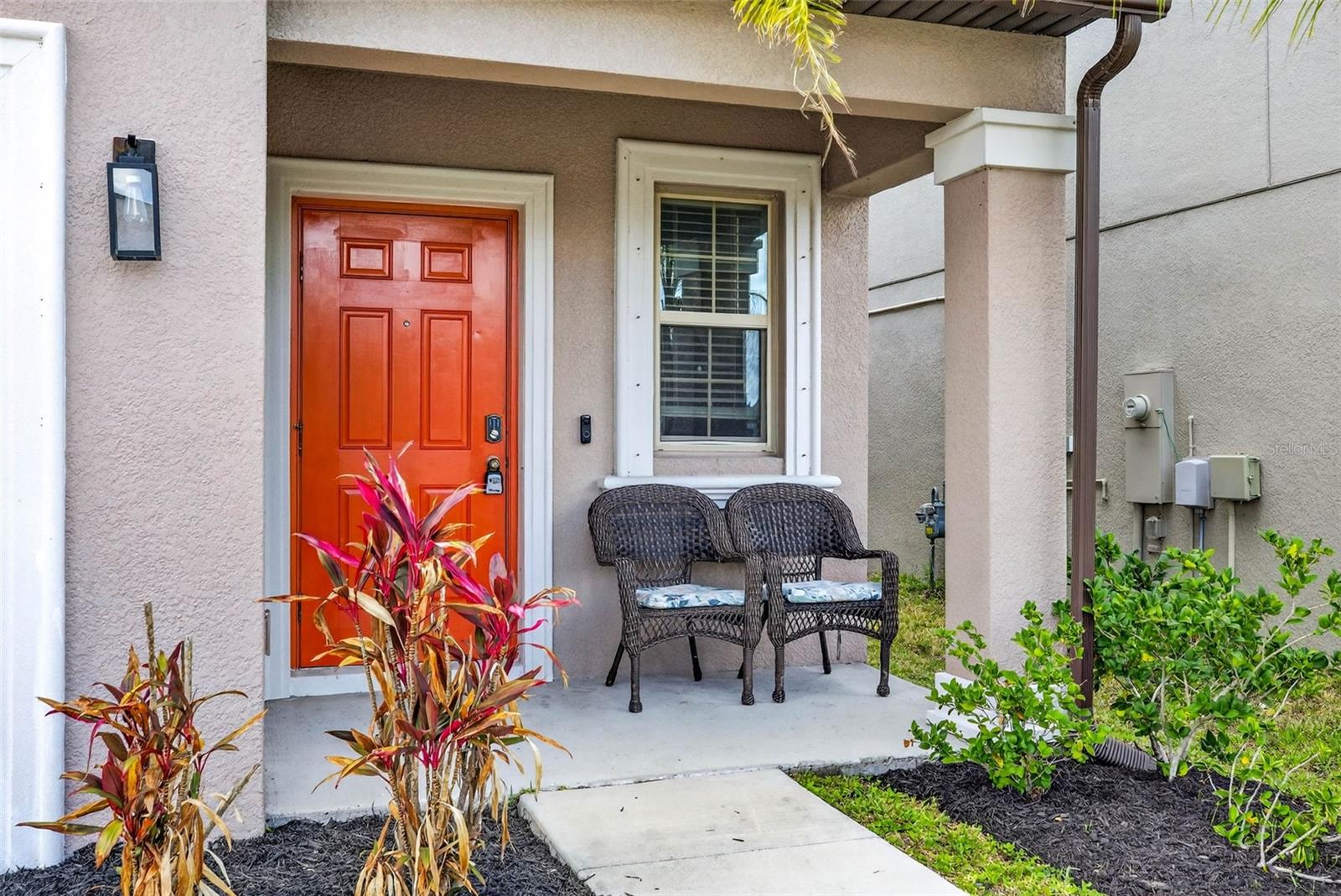 9616 Lemon Drop Loop Property Photo 6