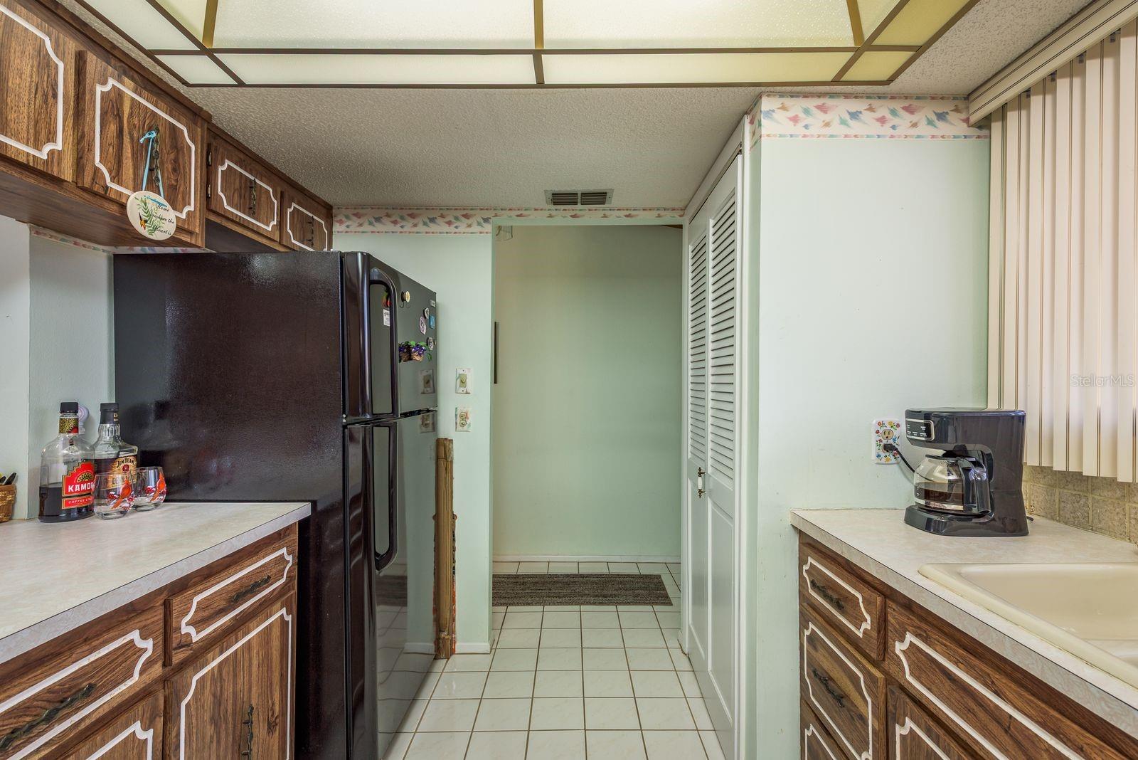 9910 Eagles Point Cir #3 Property Photo 15