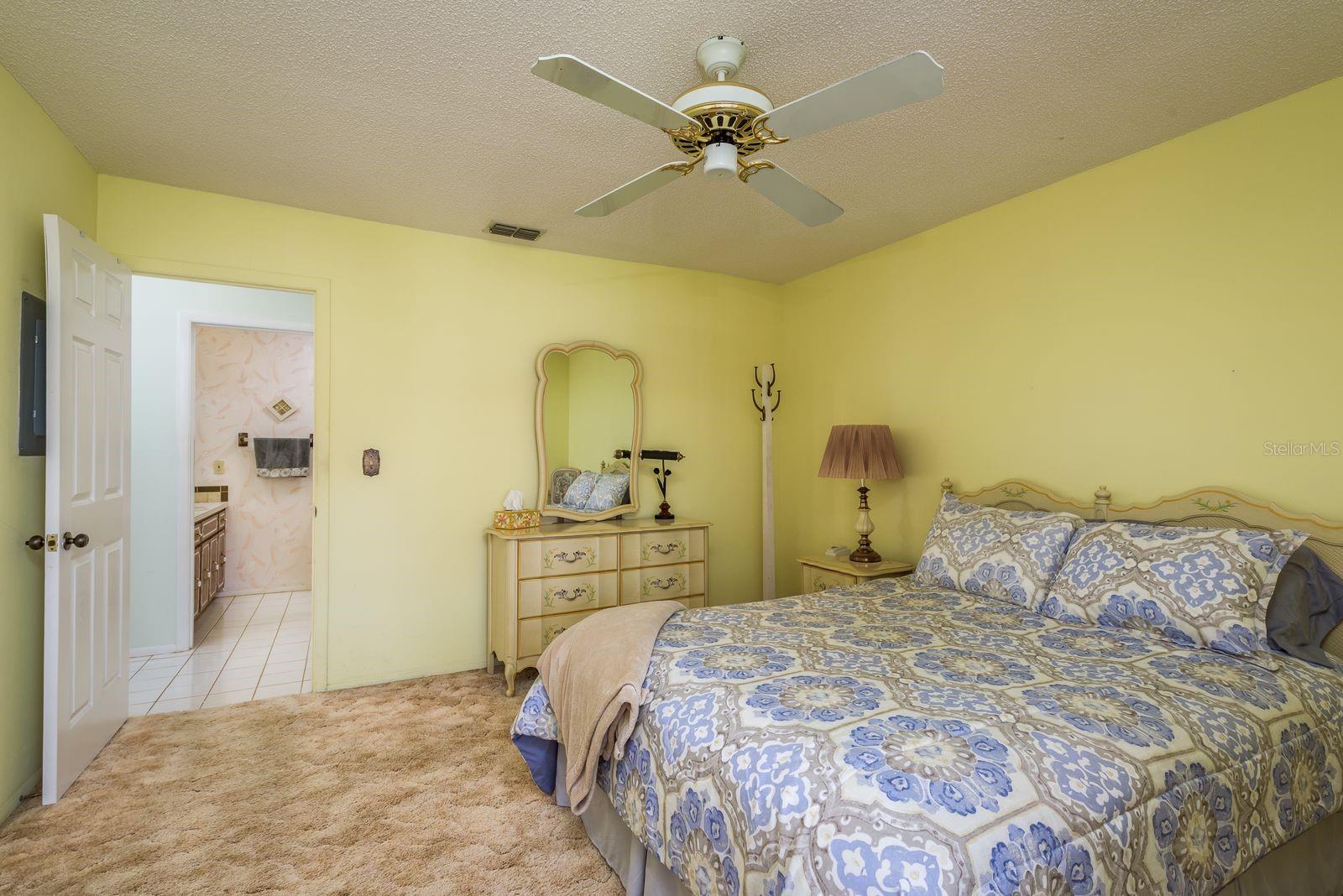 9910 Eagles Point Cir #3 Property Photo 20
