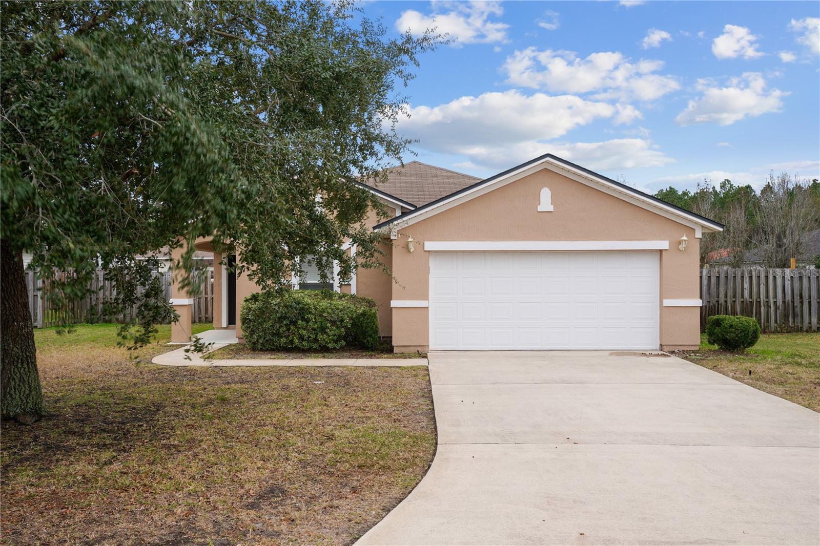 76087 Long Pond Loop Property Photo 1