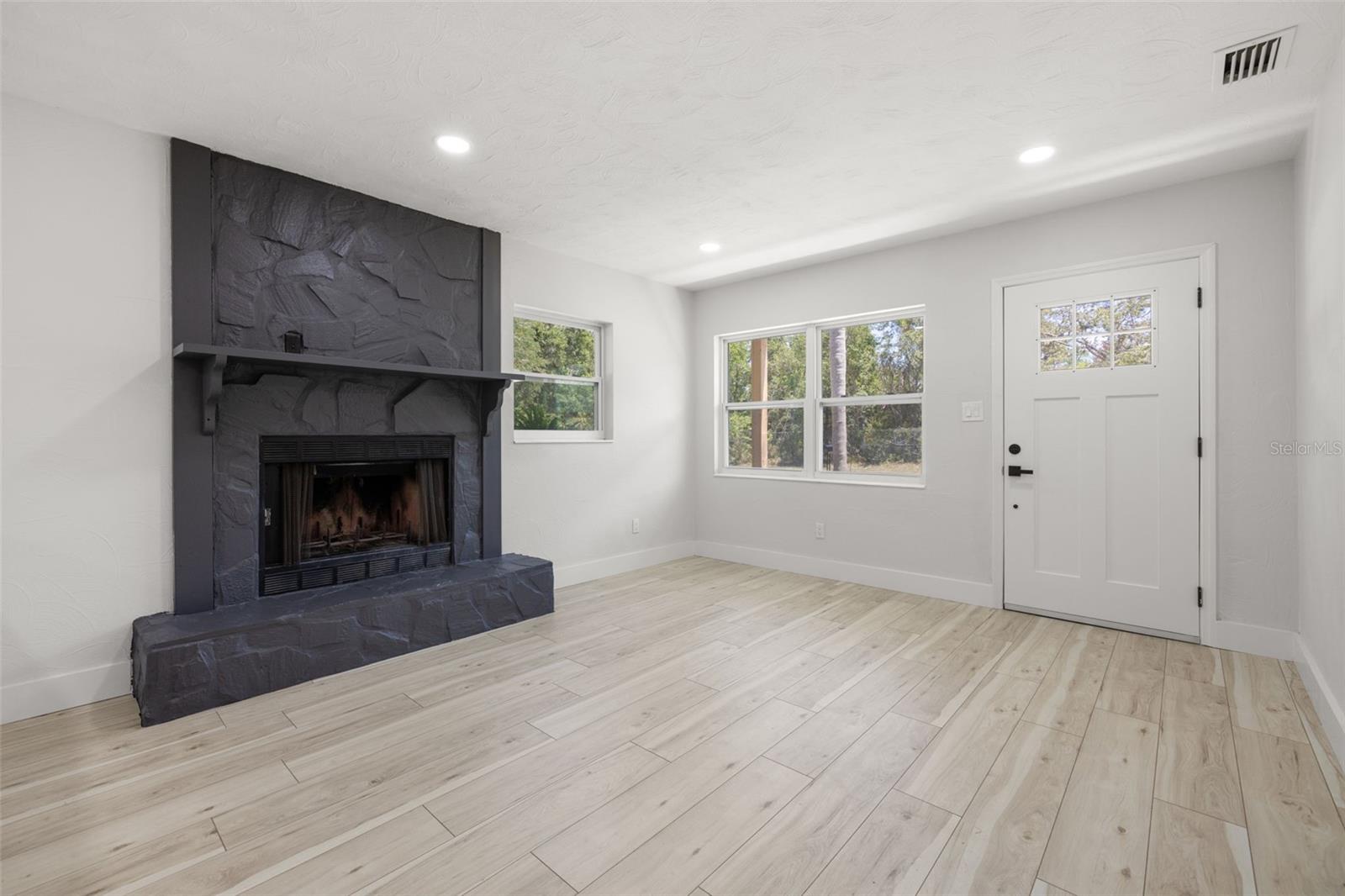 2157 20th Ave Sw Property Photo 5