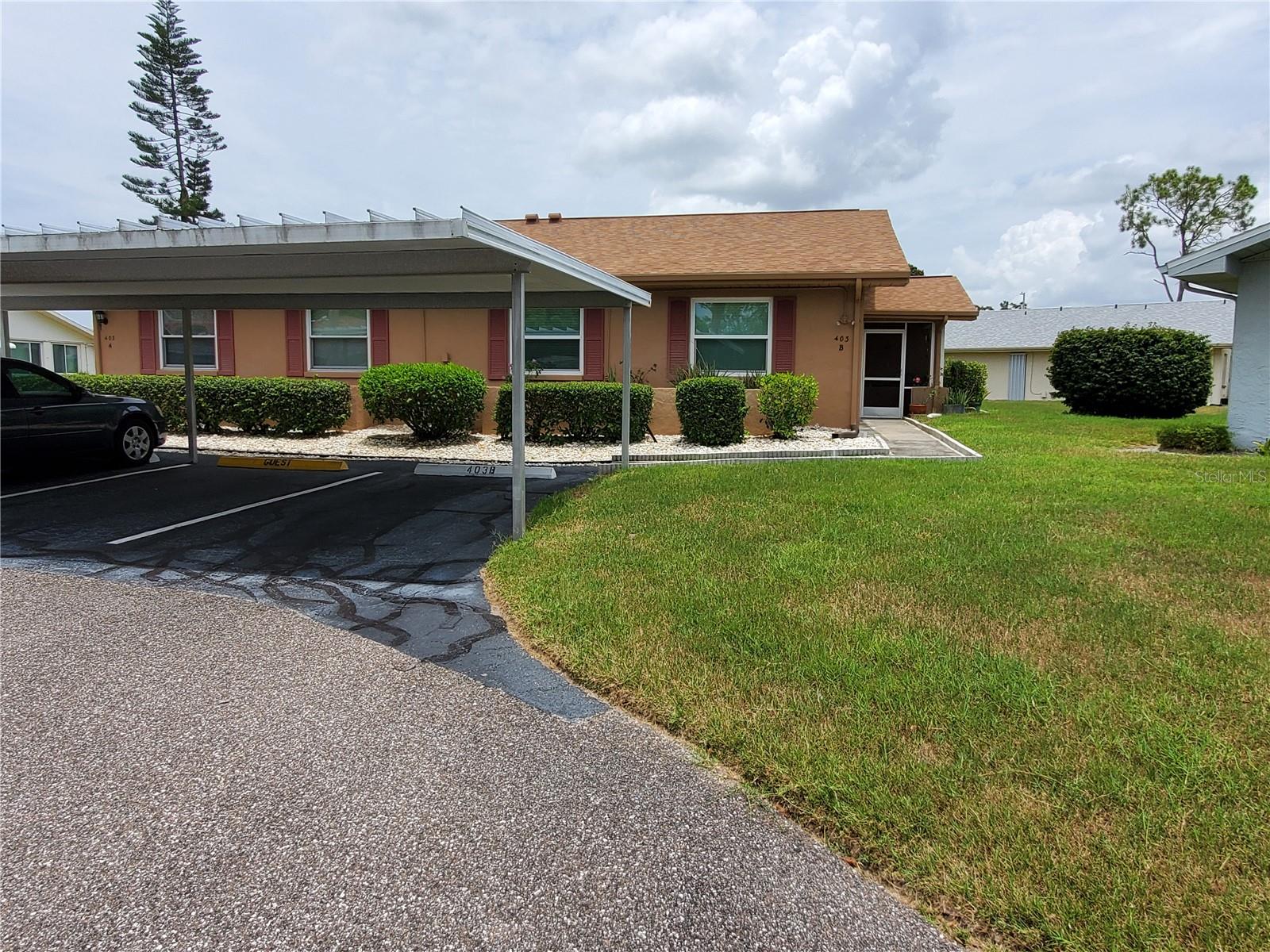 403 FINCHLEY CT #B Property Photo 1