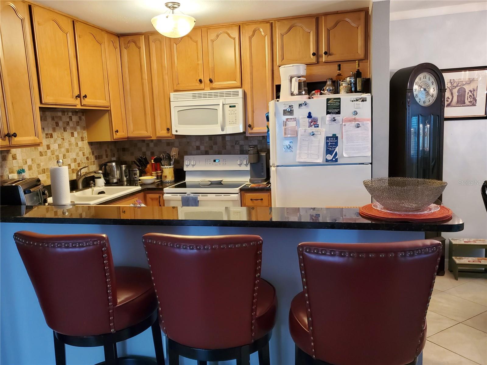 403 Finchley Ct #b Property Photo 12