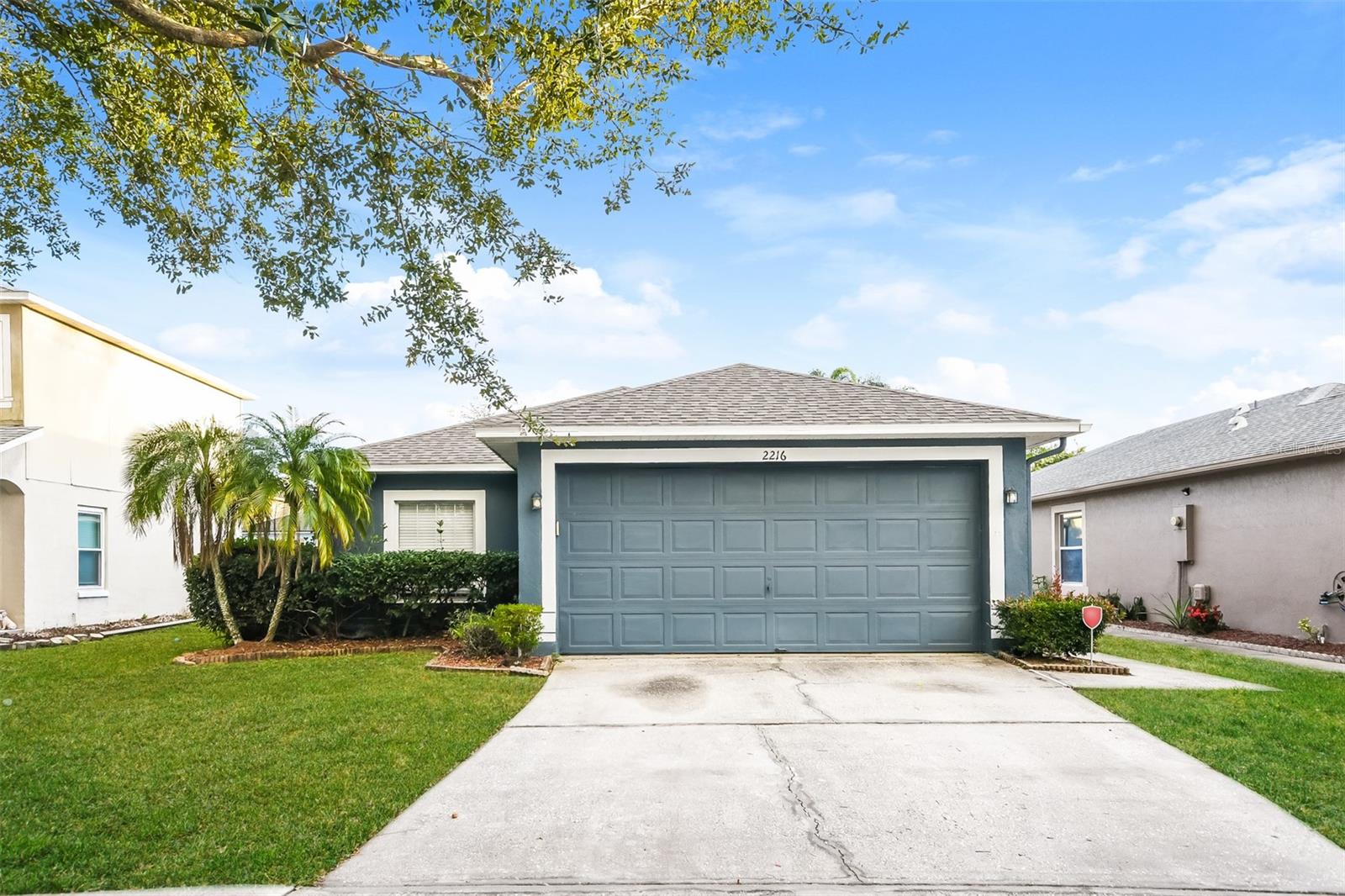 2216 HEATHWOOD CIR Property Photo 1