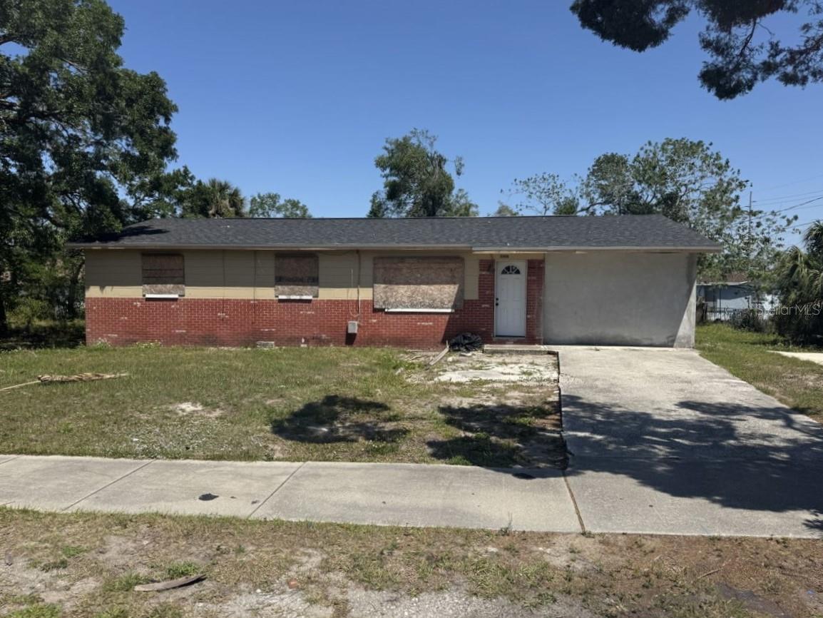 3308 E Frierson Ave Property Photo 1