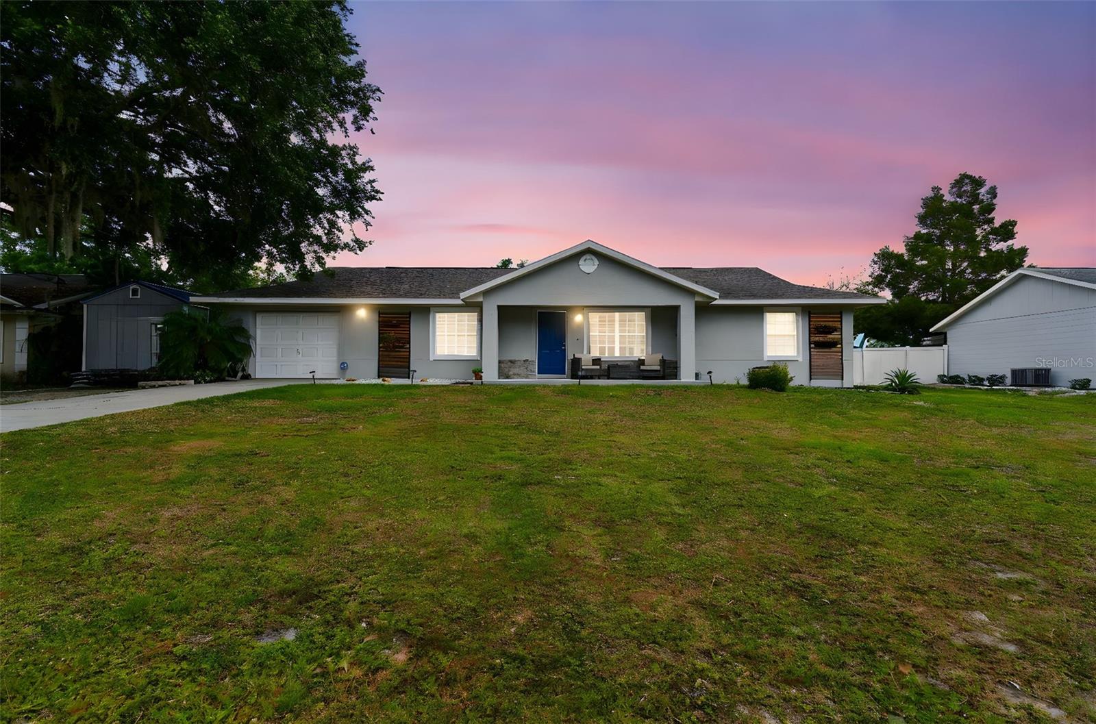 12106 Meadow Ln Property Photo 1
