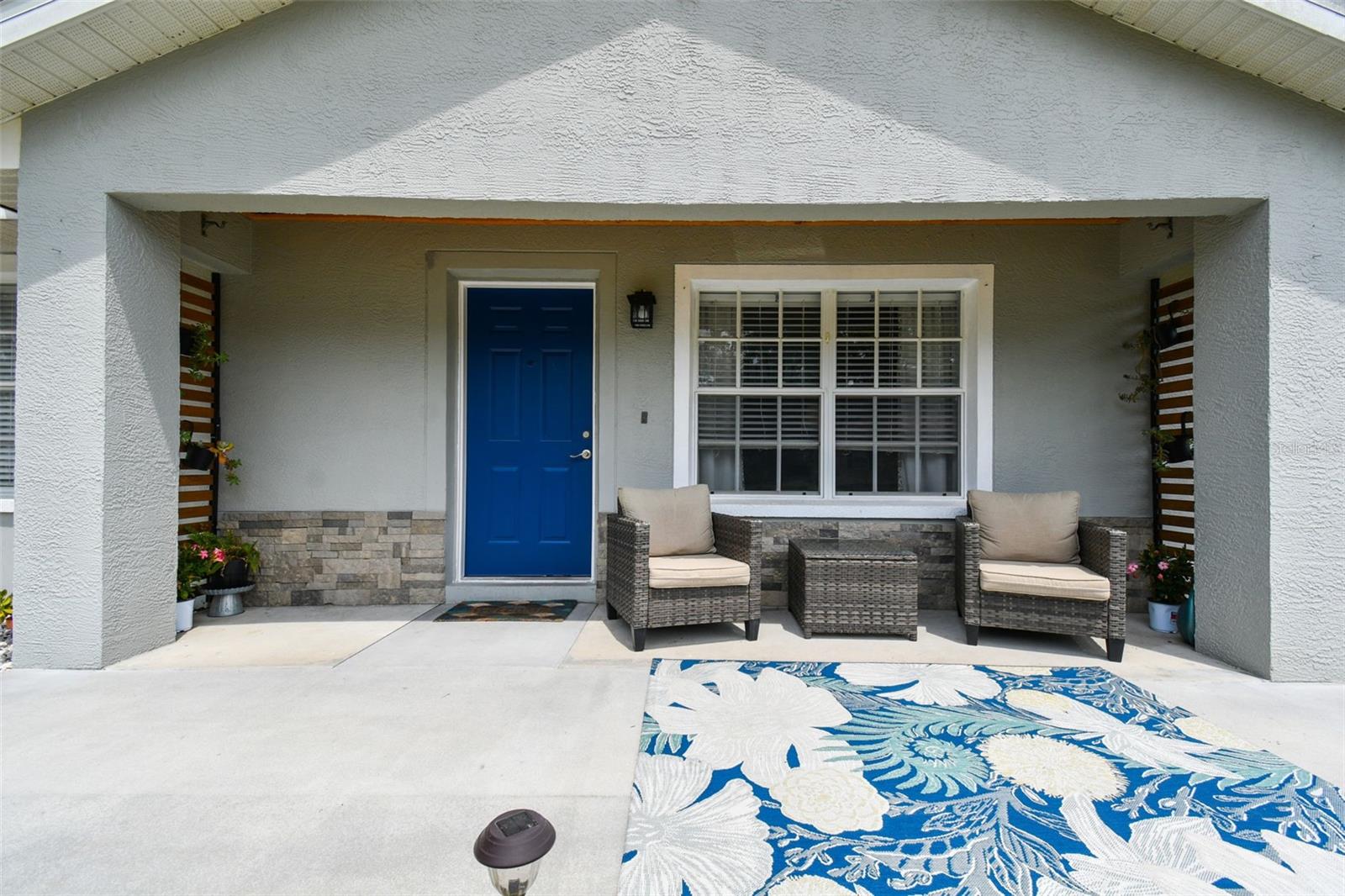 12106 Meadow Ln Property Photo 5