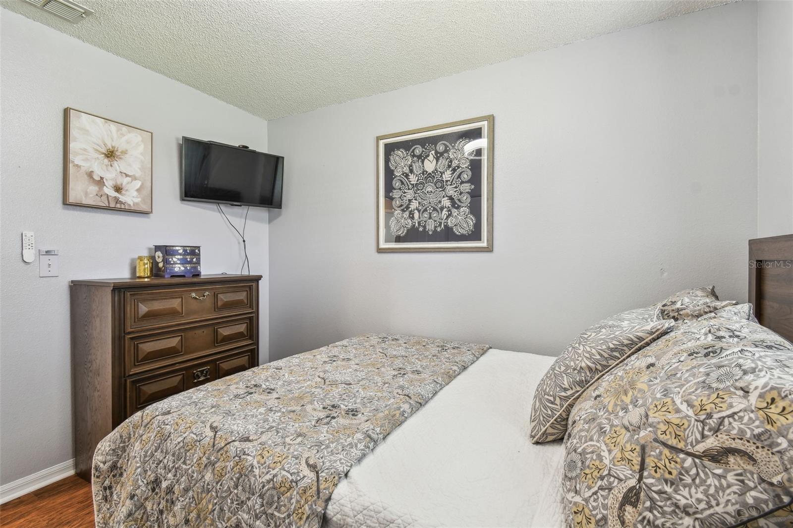 12106 Meadow Ln Property Photo 21