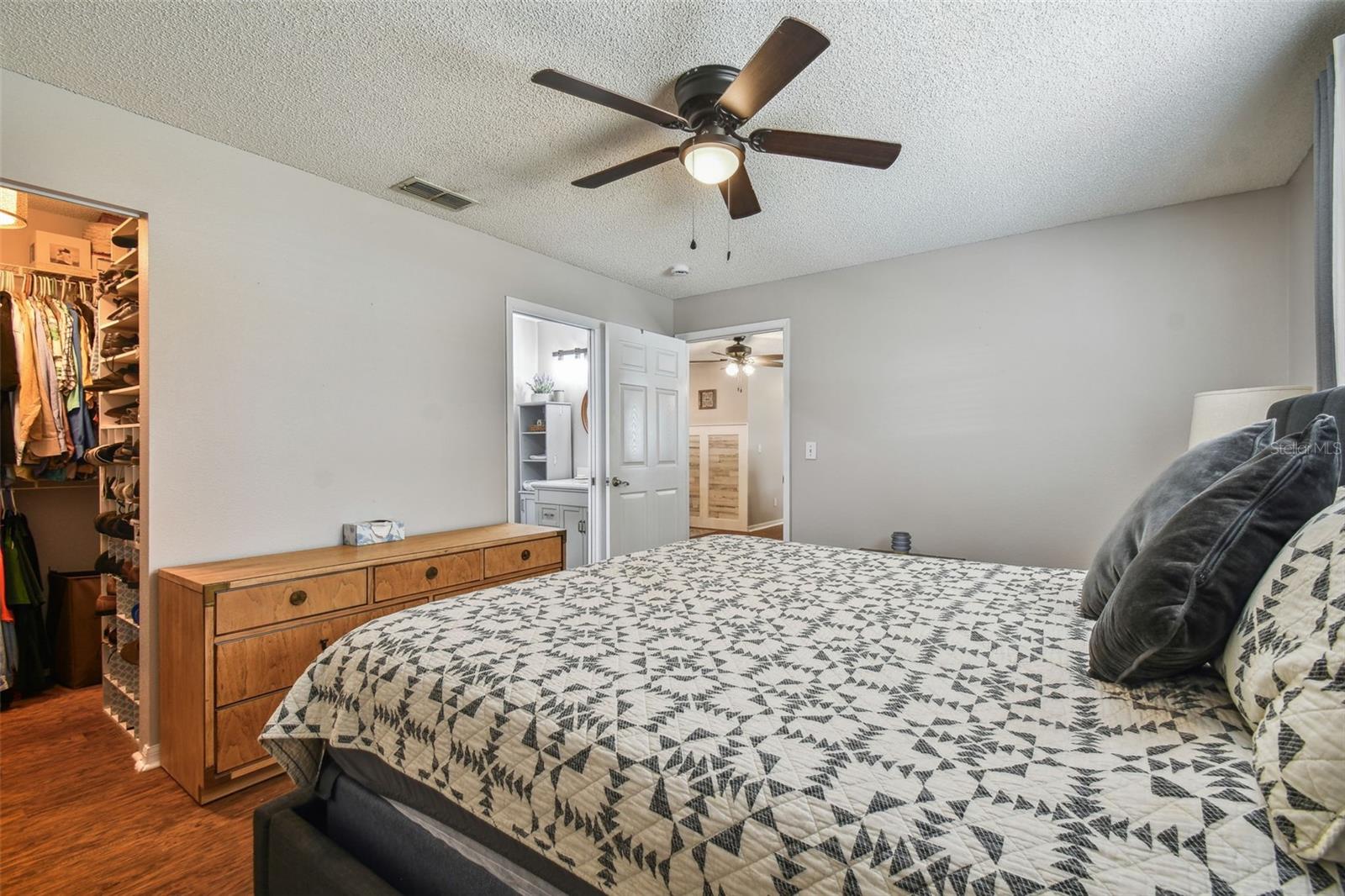 12106 Meadow Ln Property Photo 33