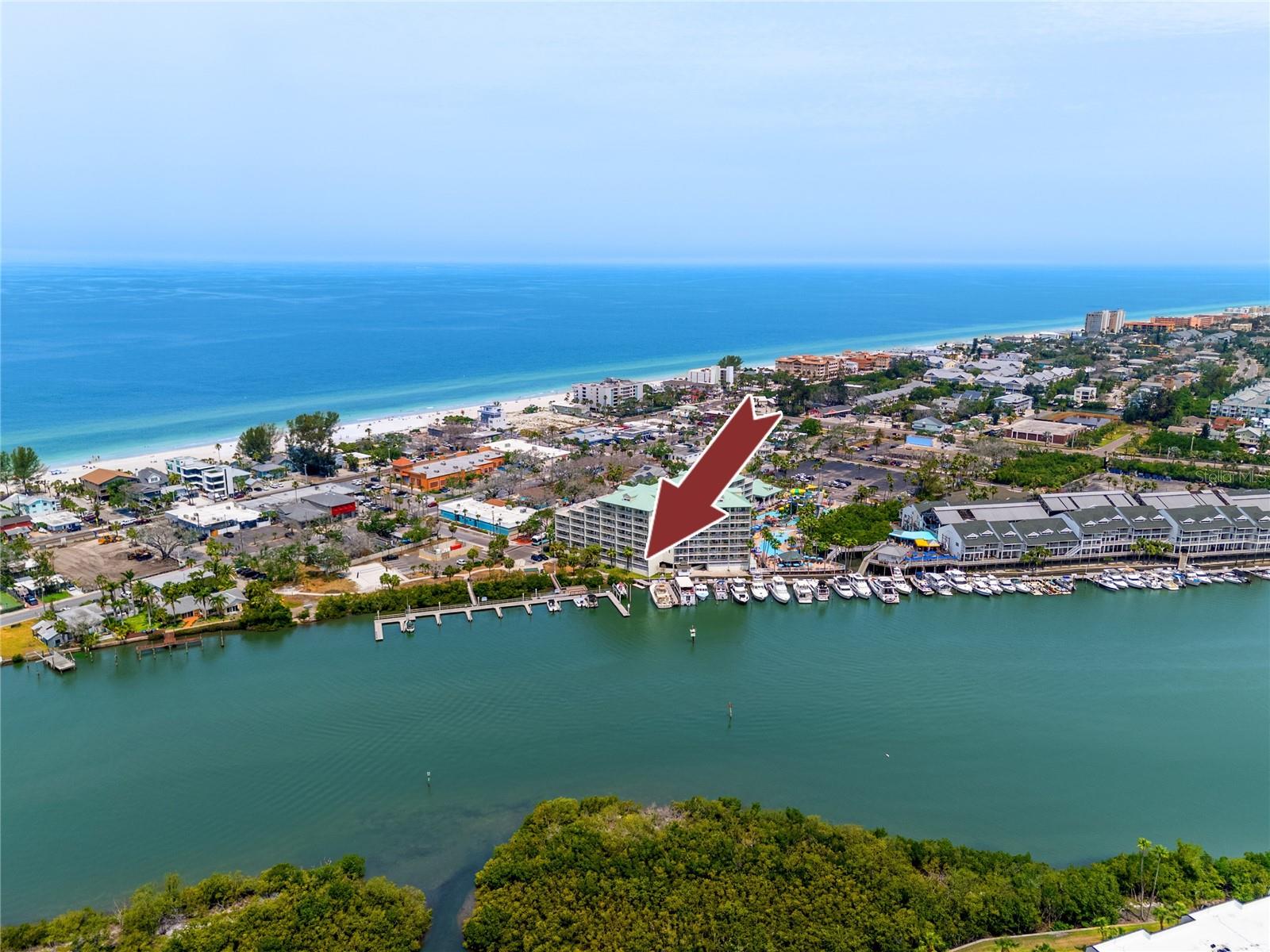 399 2nd St #217 Property Photo 30