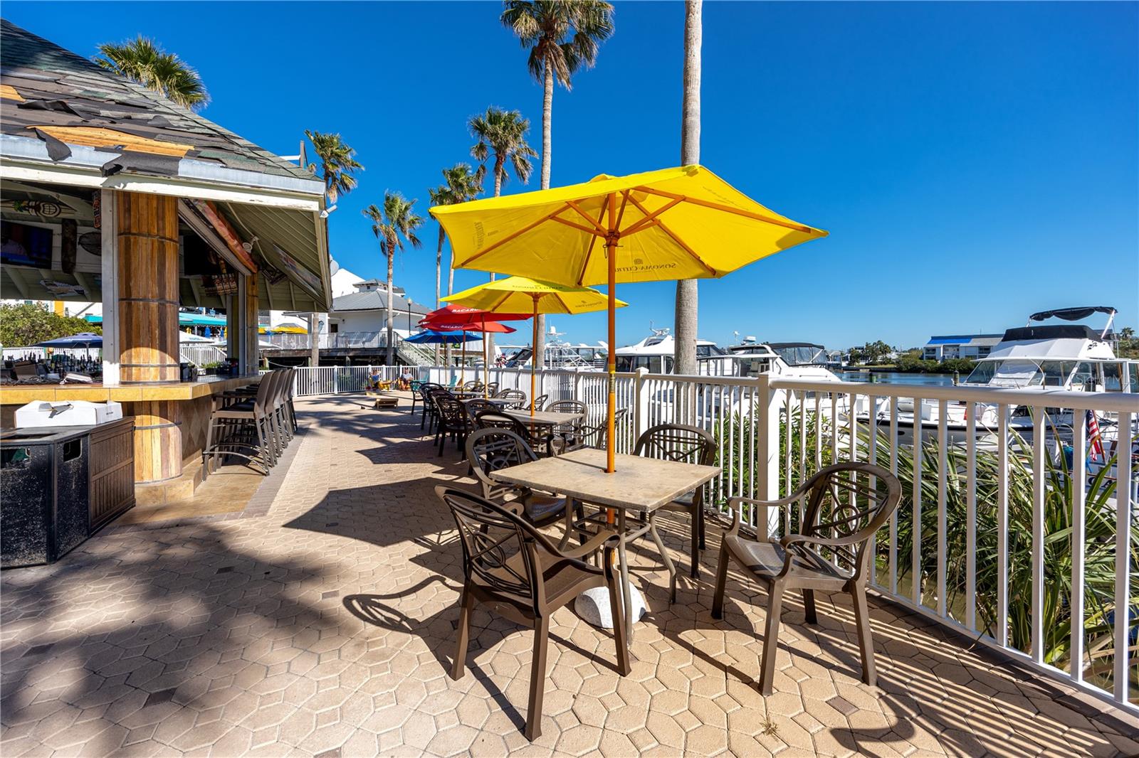 399 2nd St #217 Property Photo 41