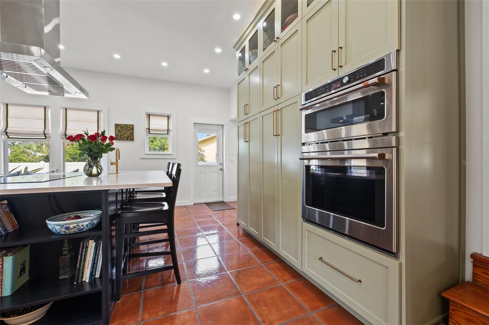 241 72nd St N Property Photo 11