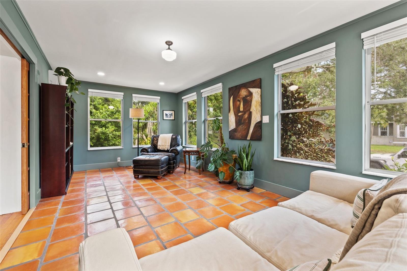 241 72nd St N Property Photo 21