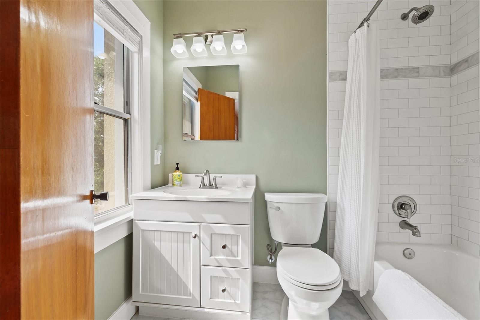 241 72nd St N Property Photo 31