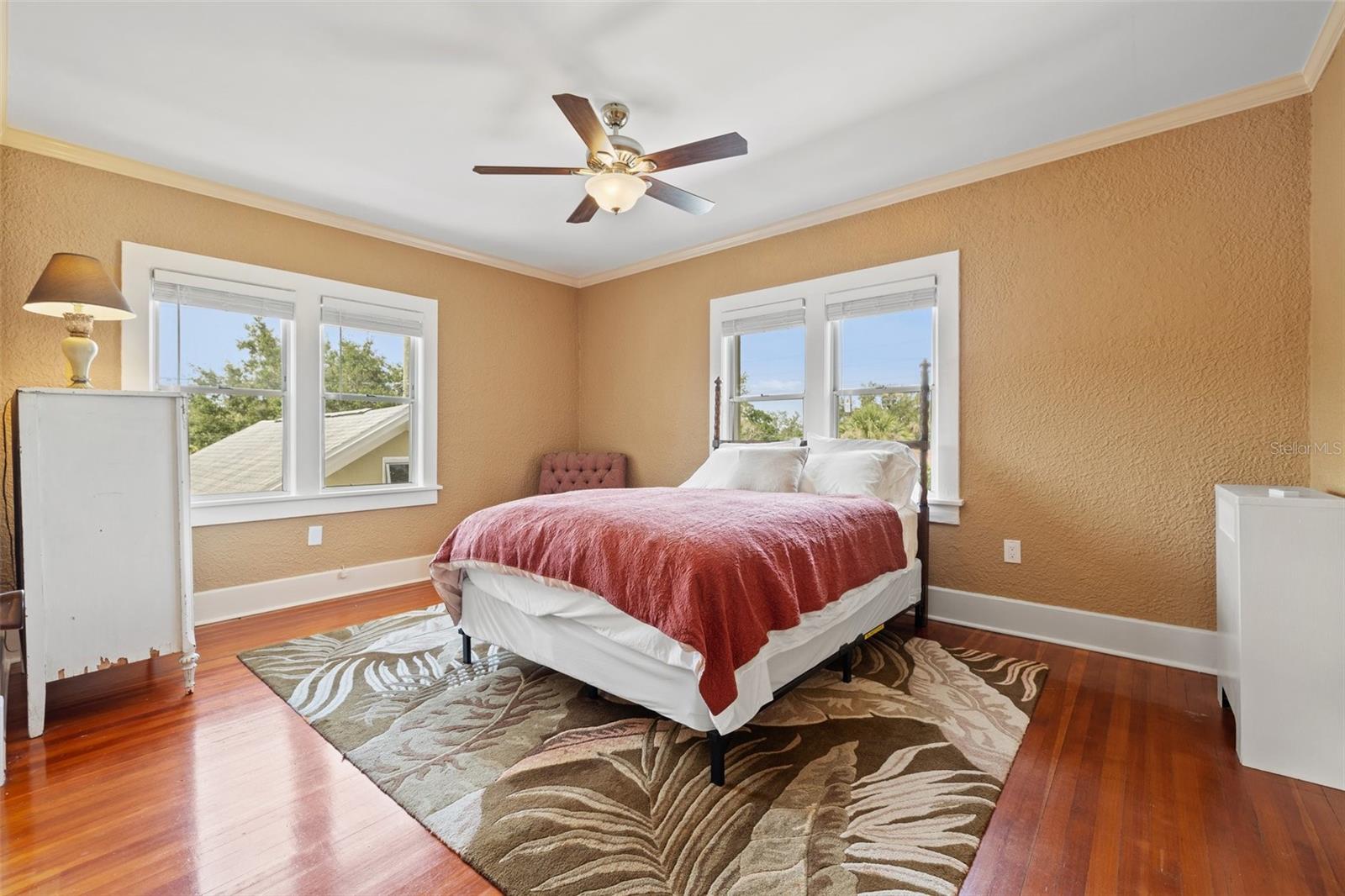 241 72nd St N Property Photo 34