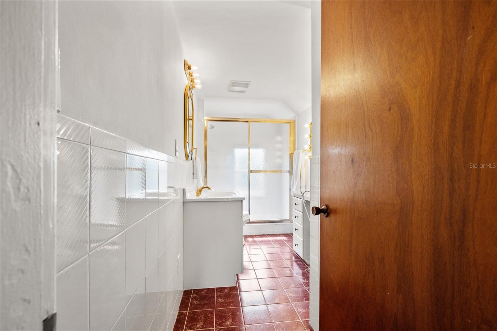 241 72nd St N Property Photo 39