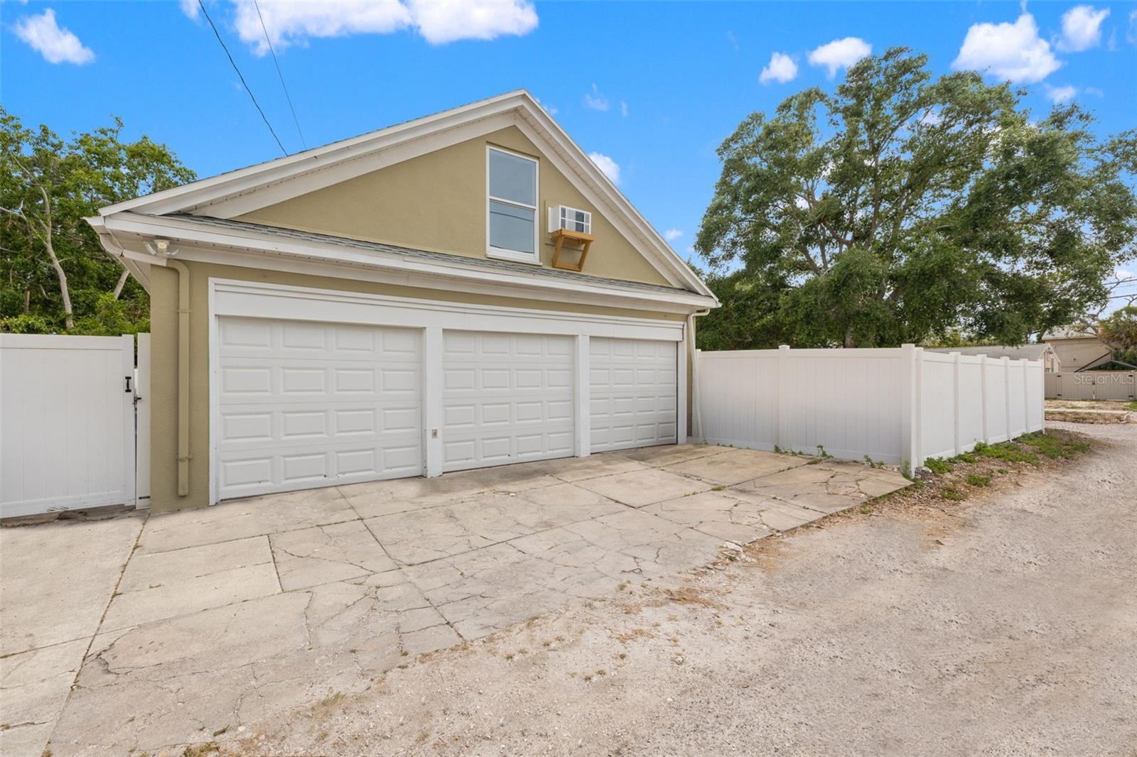 241 72nd St N Property Photo 50