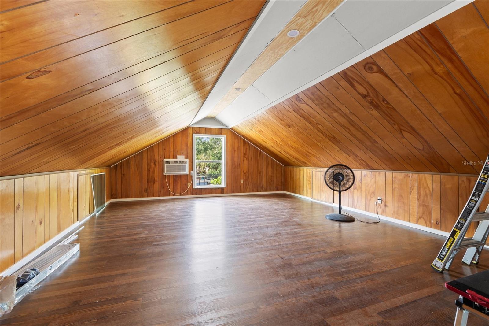 241 72nd St N Property Photo 52