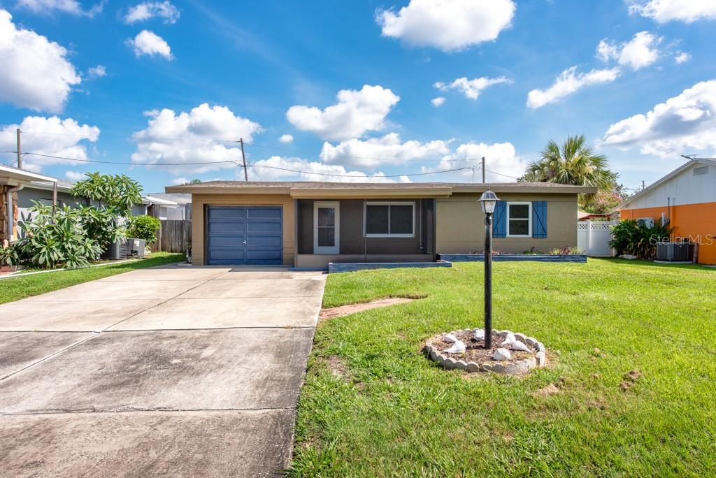 8305 75th Pl Property Photo 1