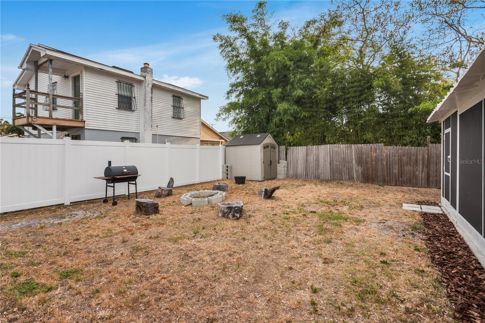 2916 W Crest Ave Property Photo 24