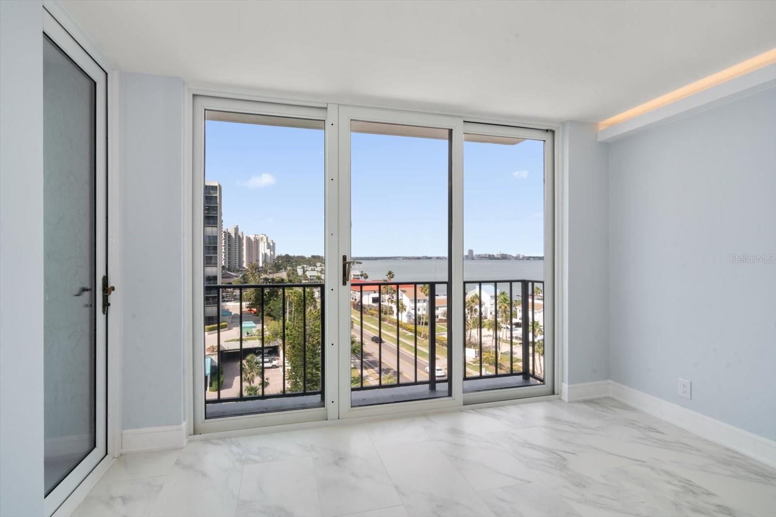 1400 Gulf Blvd #804 Property Photo 12