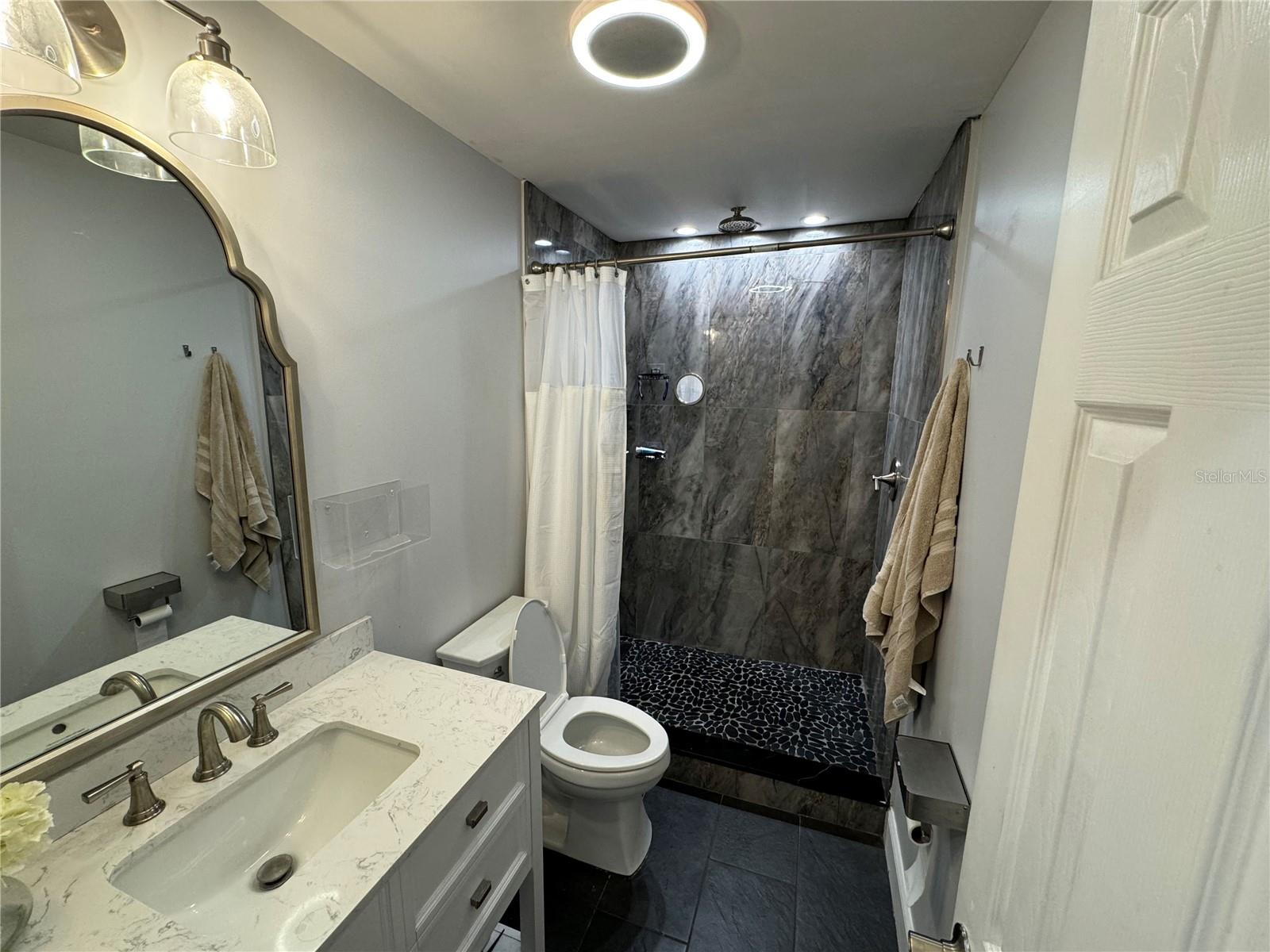 7102 Reindeer Rd Property Photo 15
