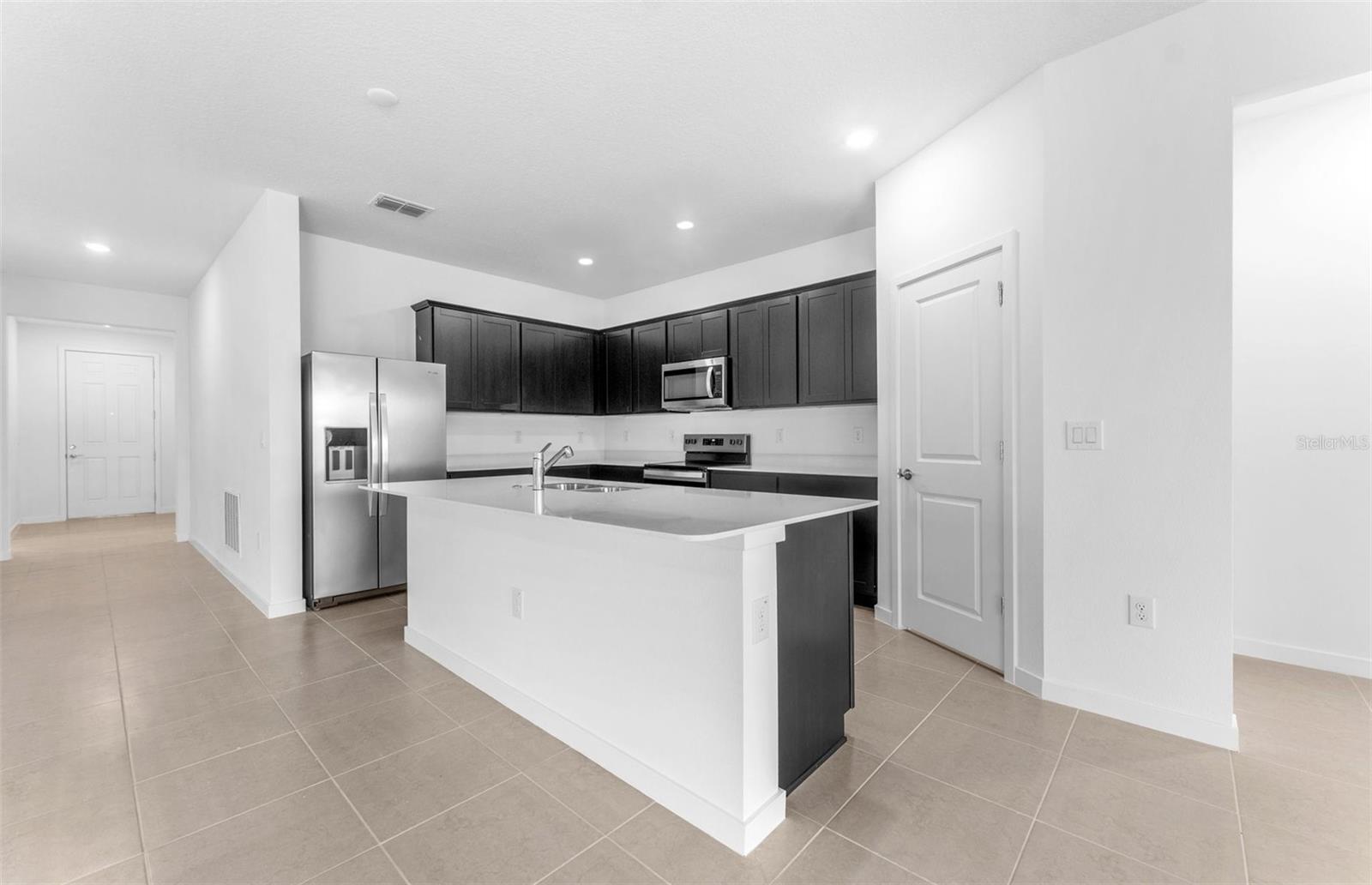 3775 Obsidian Dr Property Photo 3