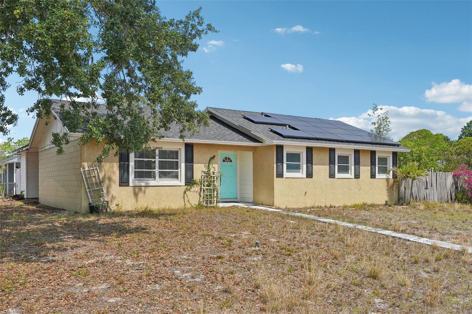 503 Holt Cir Property Photo 4