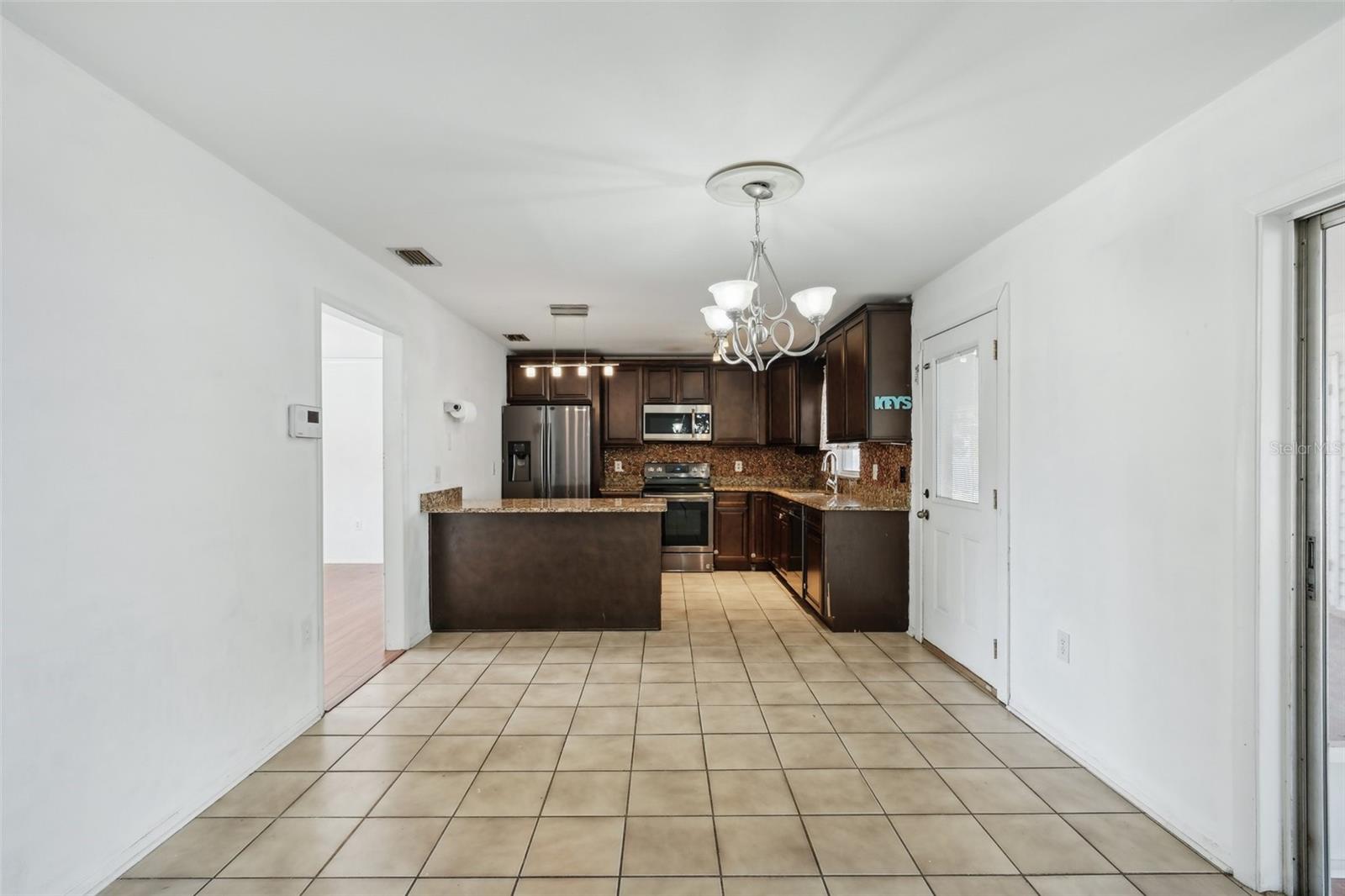 503 Holt Cir Property Photo 10