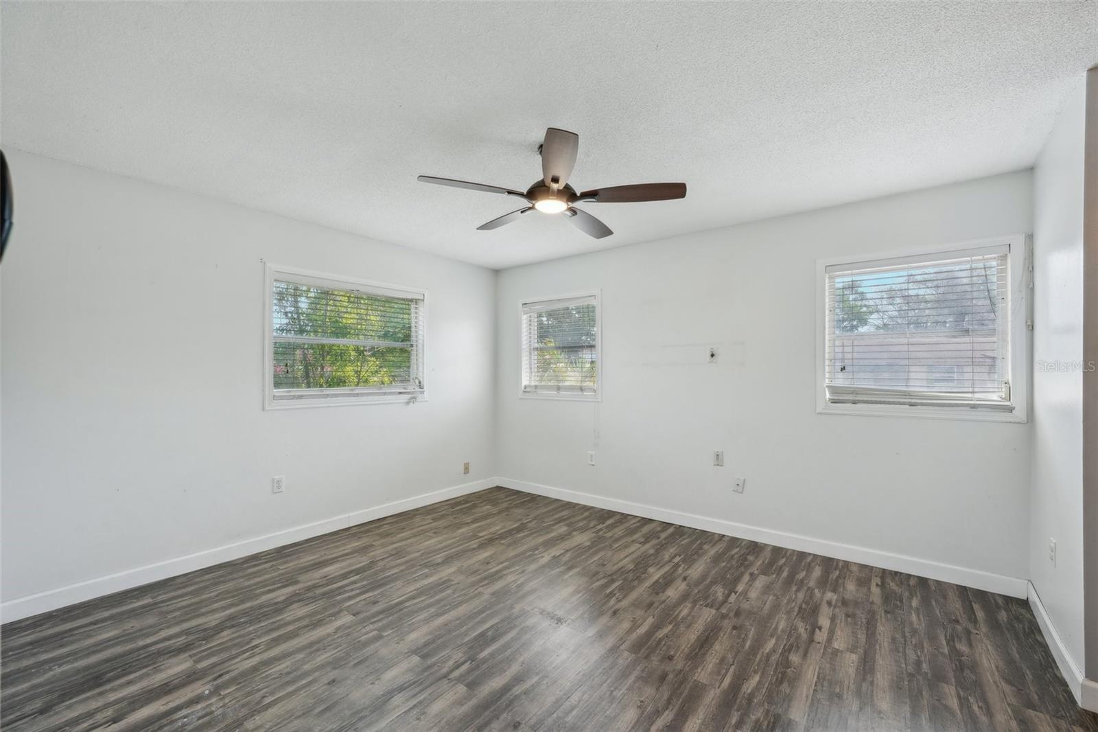503 Holt Cir Property Photo 32