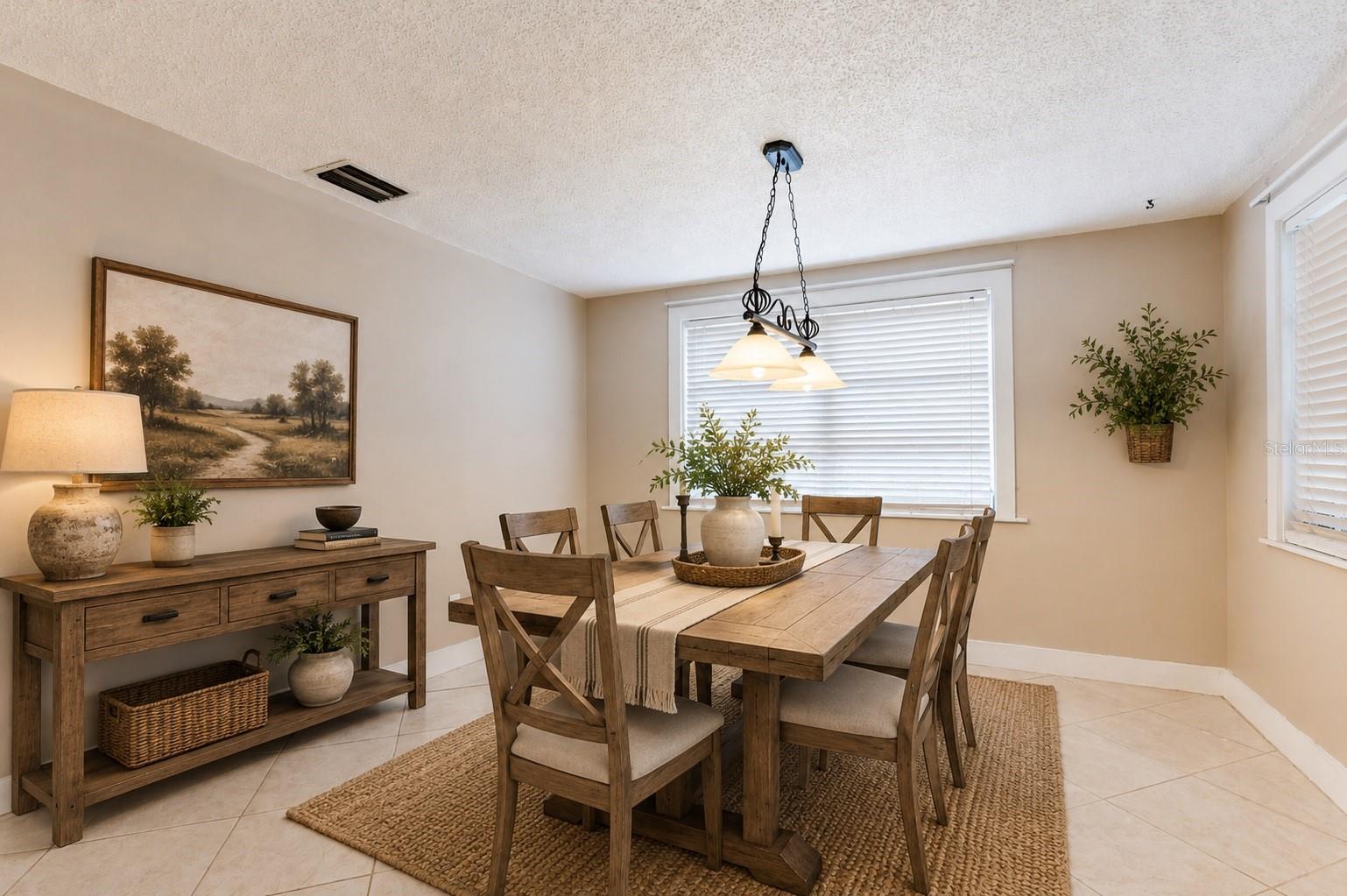 12311 Oakwood Dr Property Photo 10