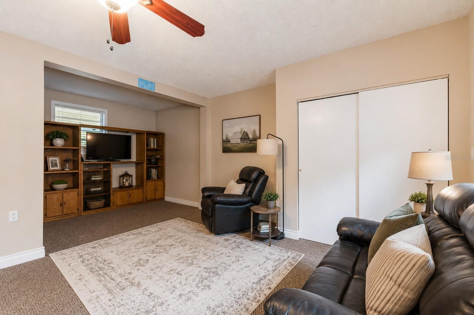 12311 Oakwood Dr Property Photo 11
