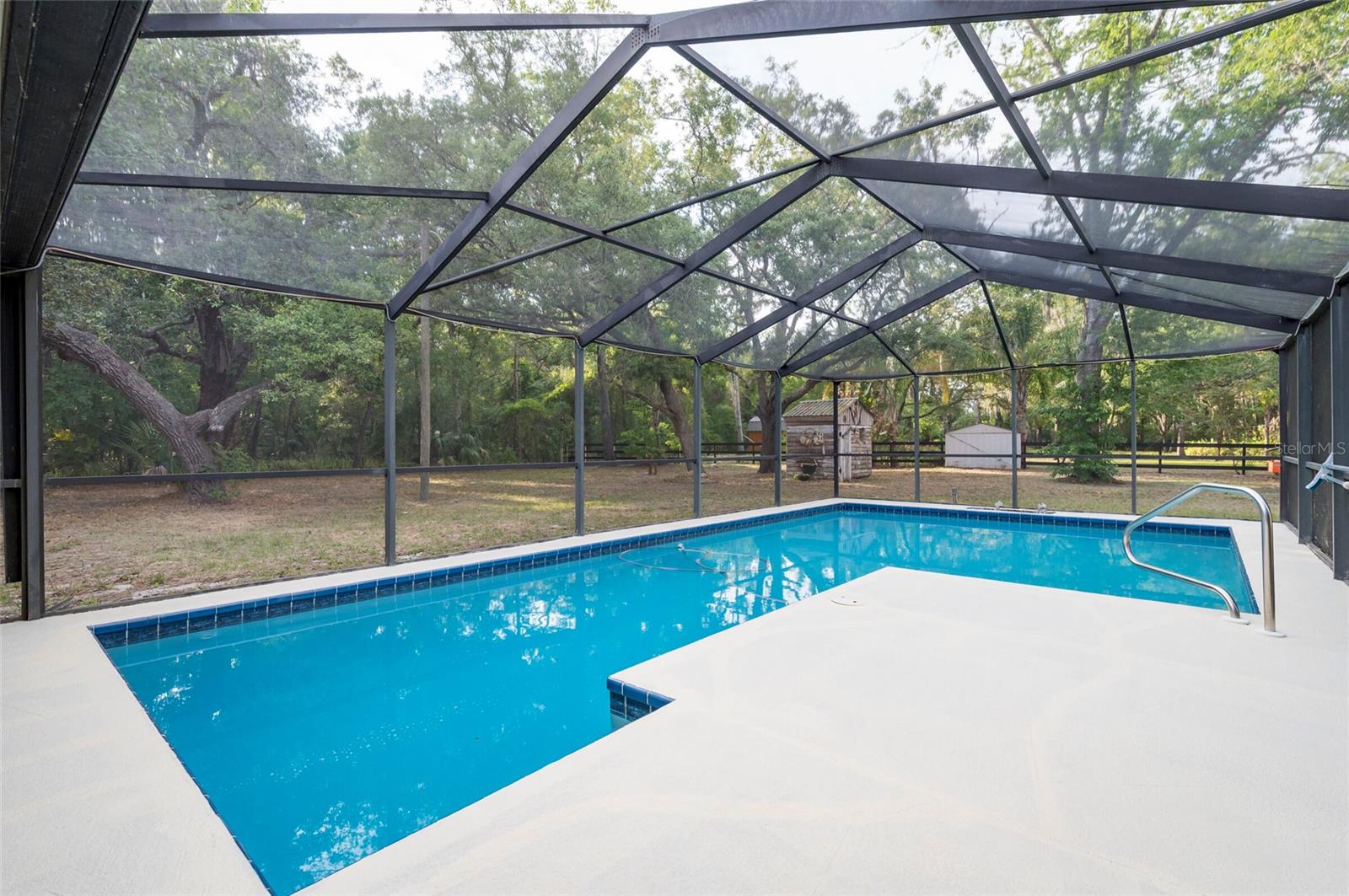 12311 Oakwood Dr Property Photo 25