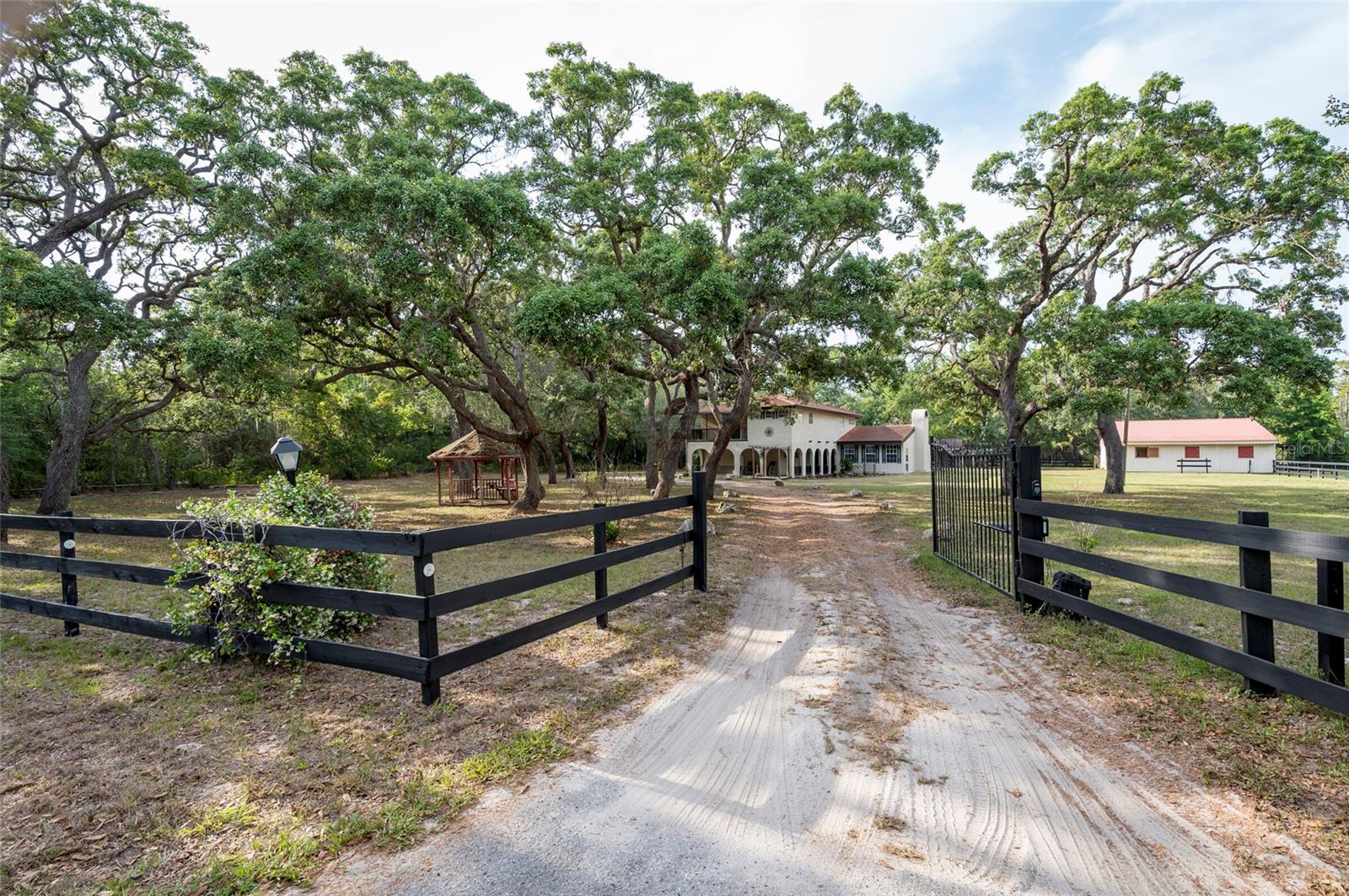 12311 Oakwood Dr Property Photo 31