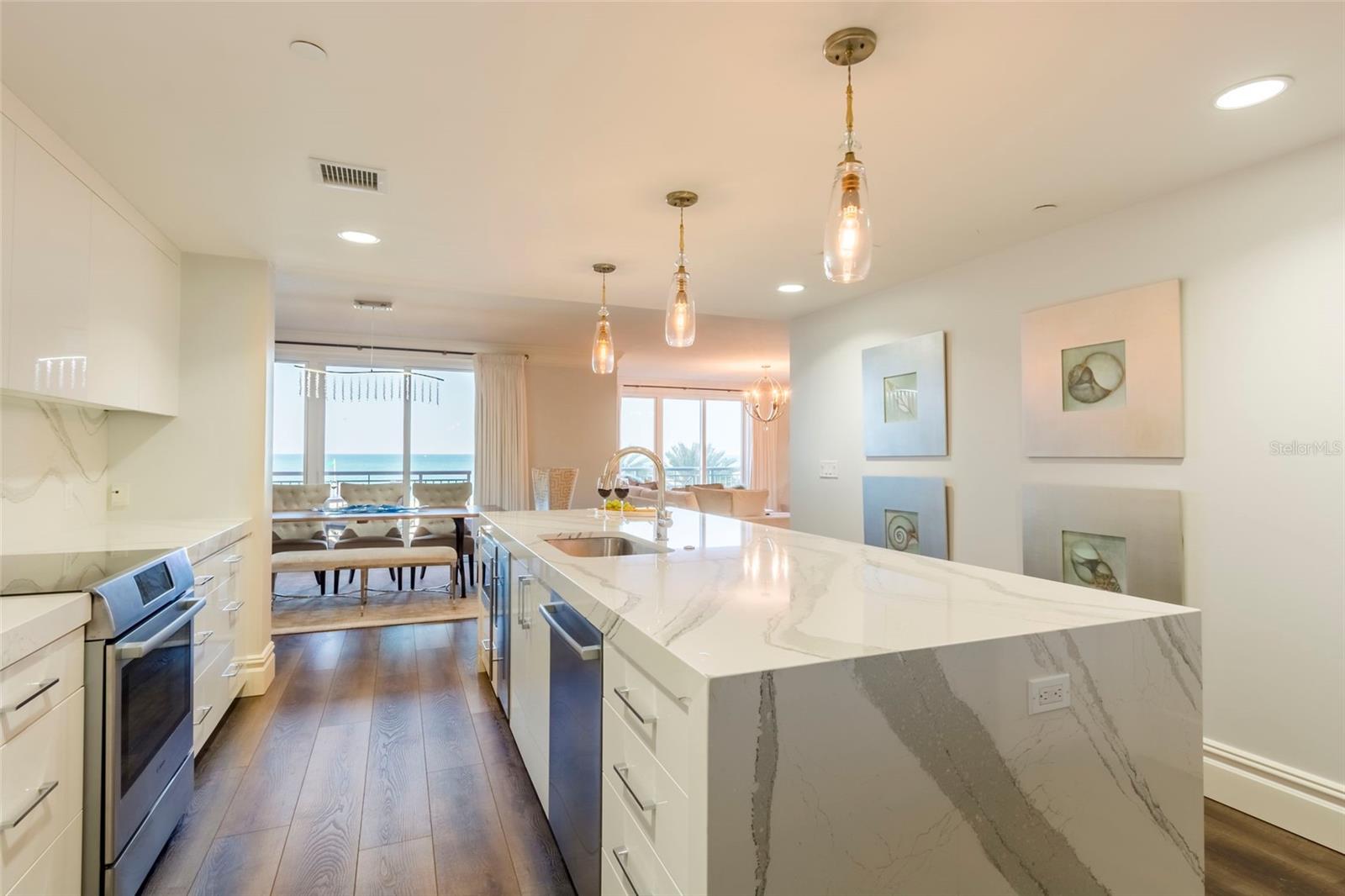 301 S Gulfview Blvd #304 Property Photo 11