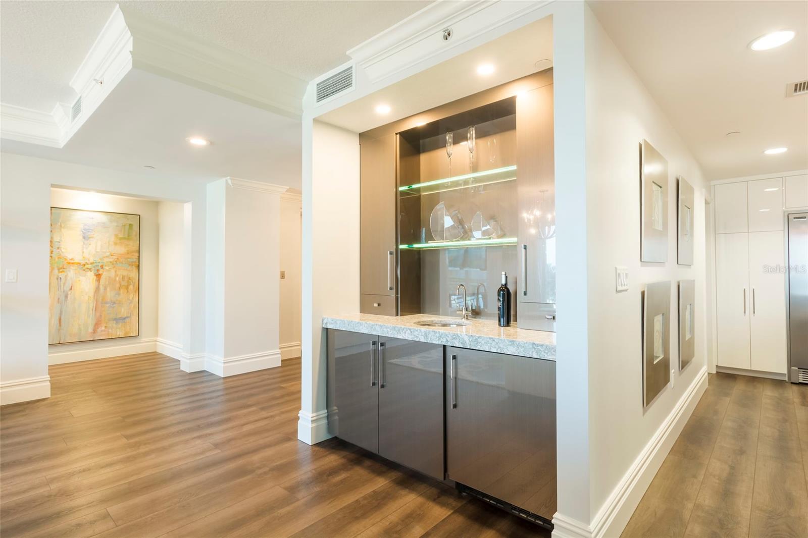 301 S Gulfview Blvd #304 Property Photo 15