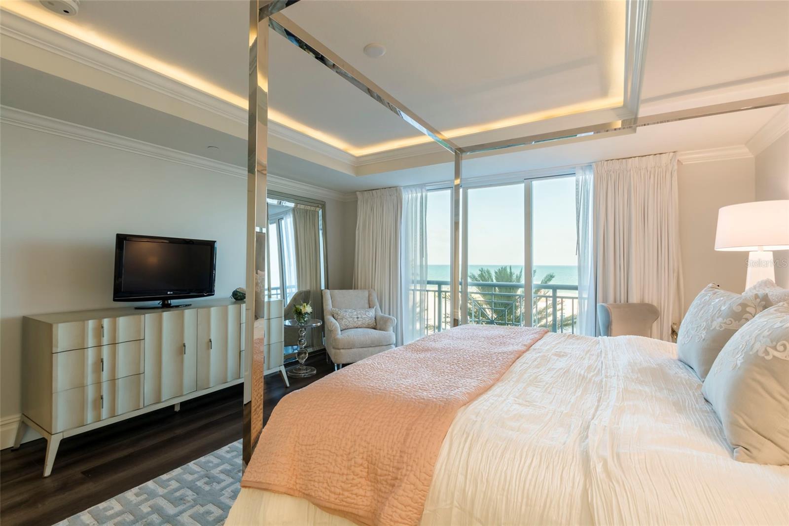 301 S Gulfview Blvd #304 Property Photo 32
