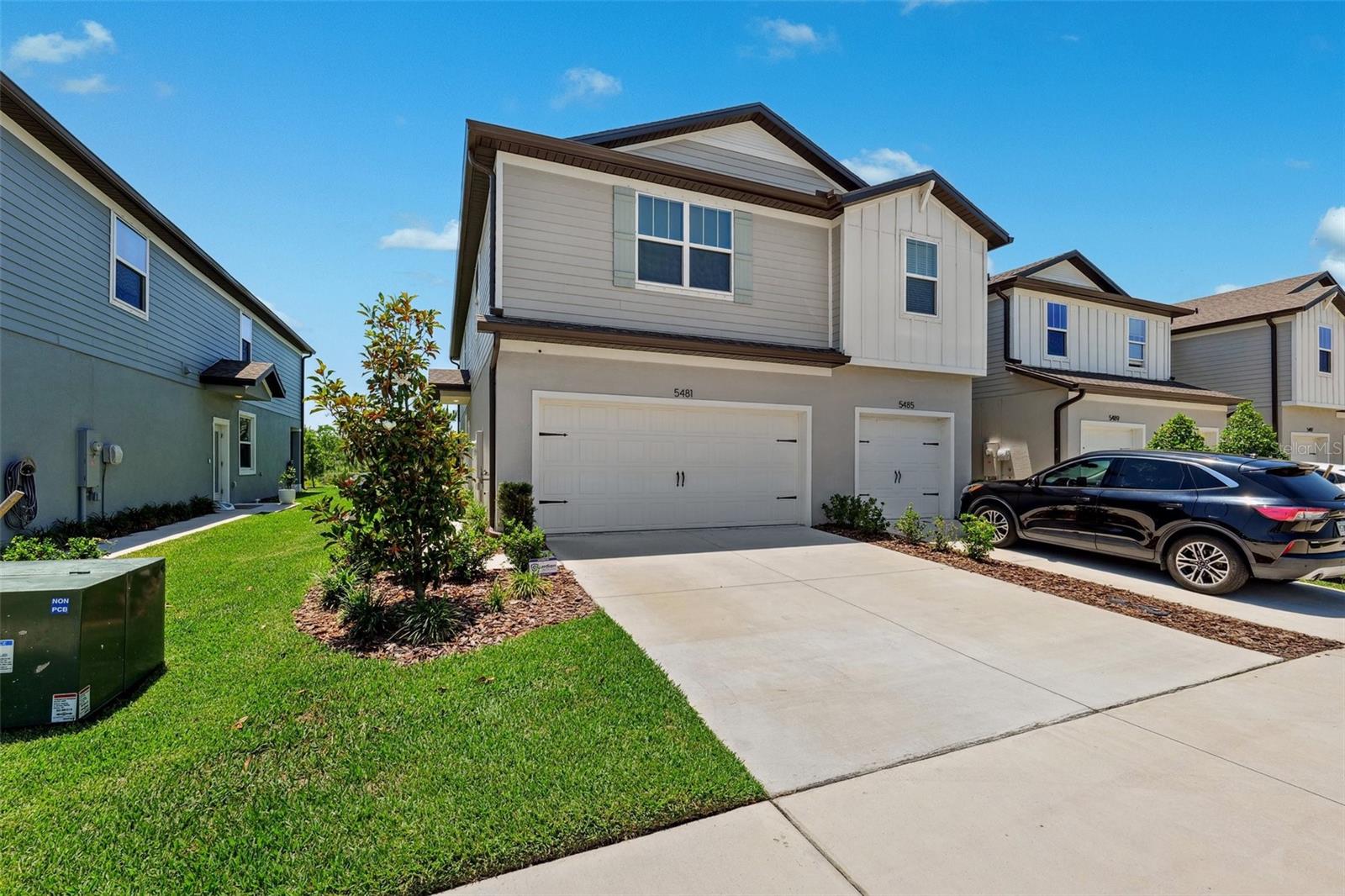 5481 Elmview Xing Property Photo
